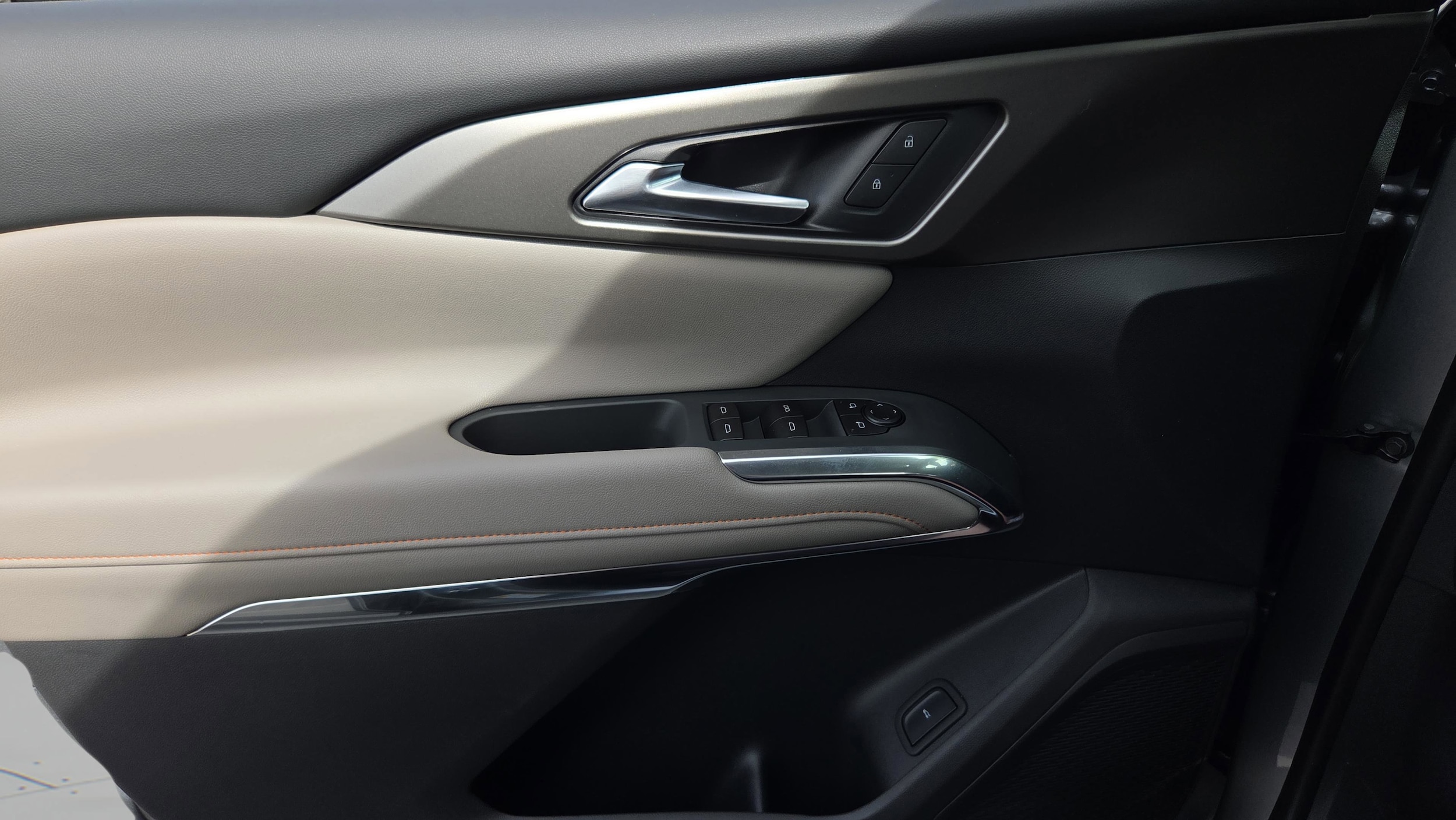 2026 Chevrolet Traverse LT - Photo 19