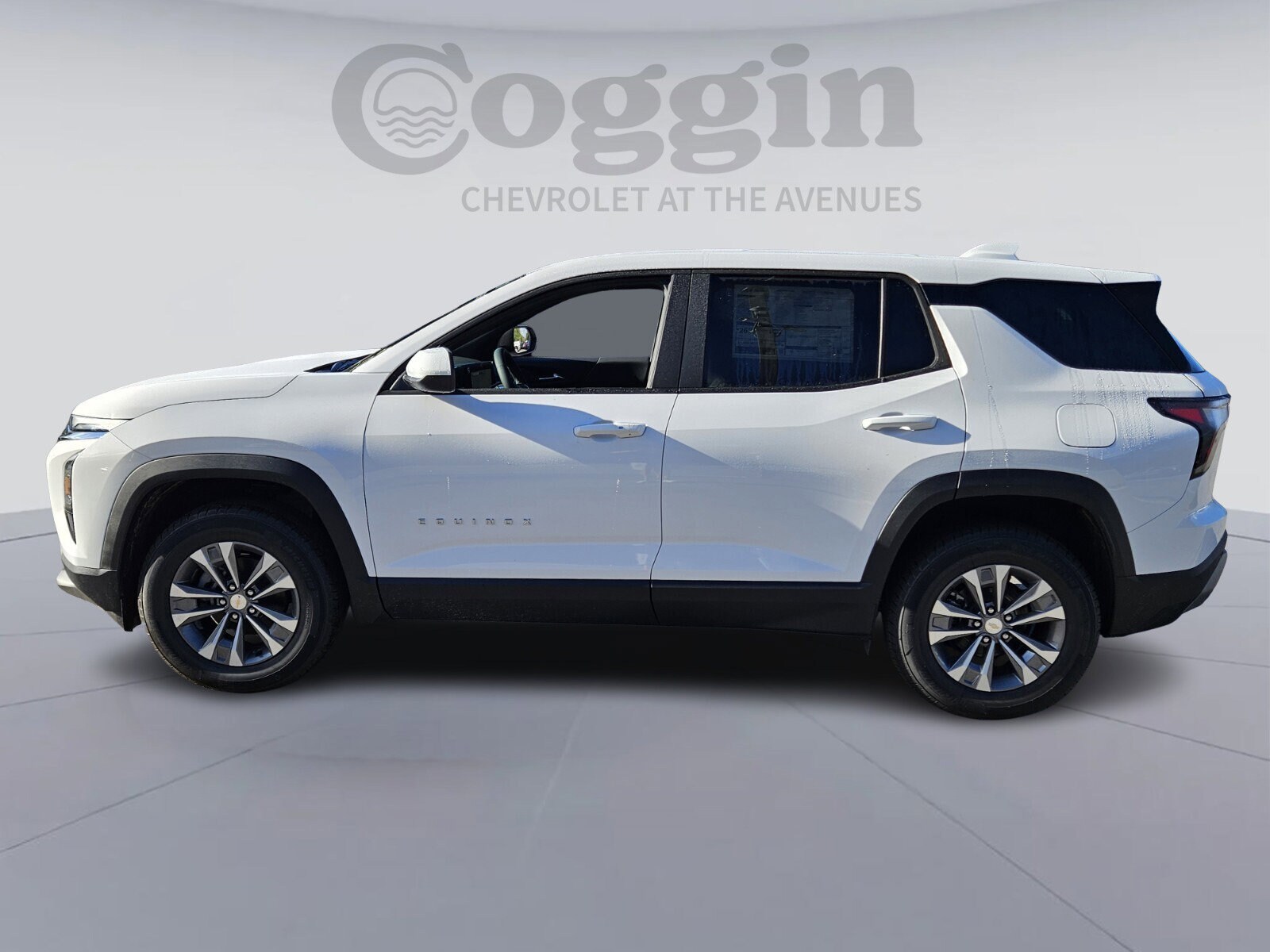 2026 Chevrolet Equinox LT photo 3