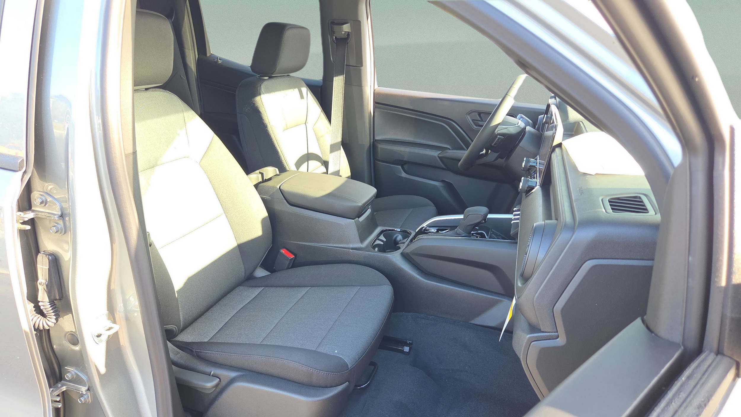 2026 Chevrolet Colorado Work Truck - Photo 16