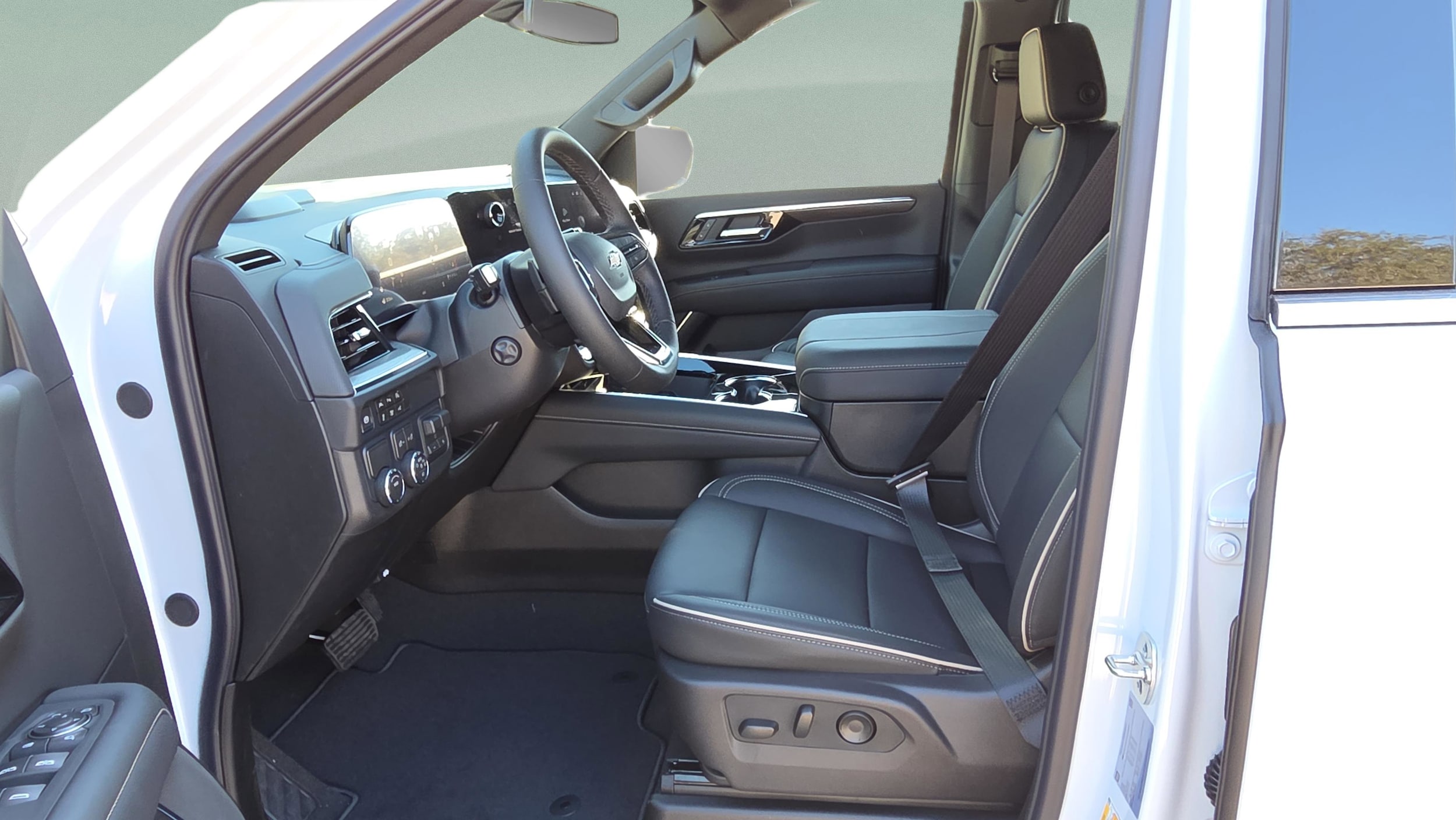2026 Chevrolet Tahoe Premier - Photo 12