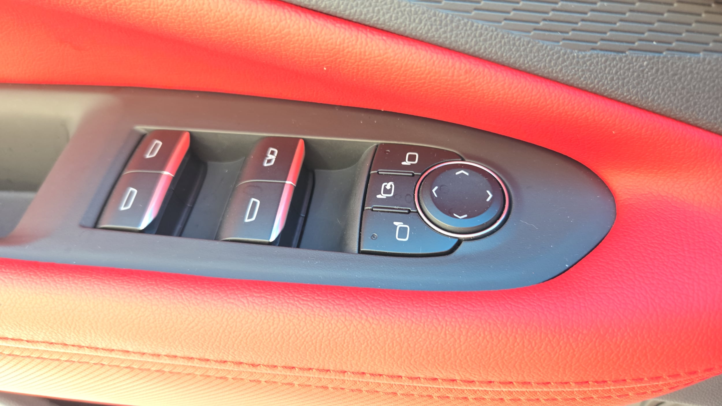 2026 Chevrolet Blazer EV RS - Photo 28