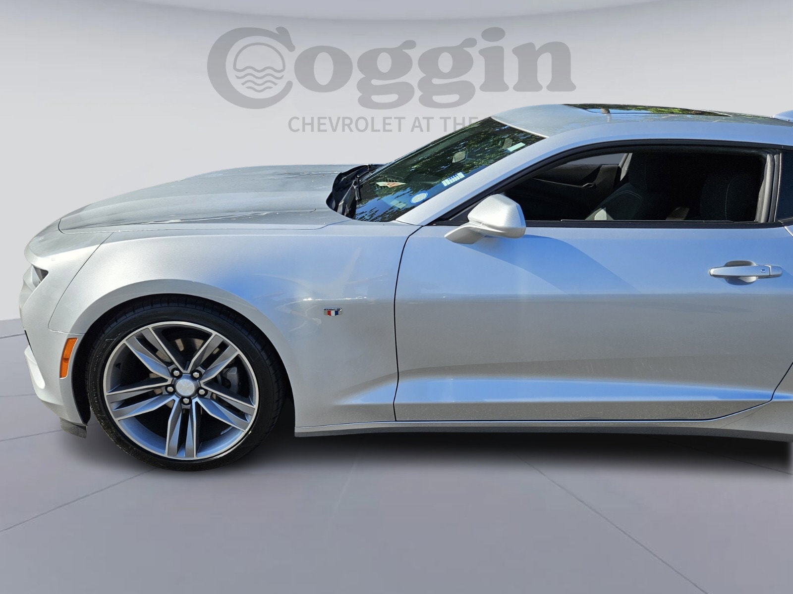 Used 2018 Chevrolet Camaro 1LT with VIN 1G1FB1RS4J0137953 for sale in Jacksonville, FL