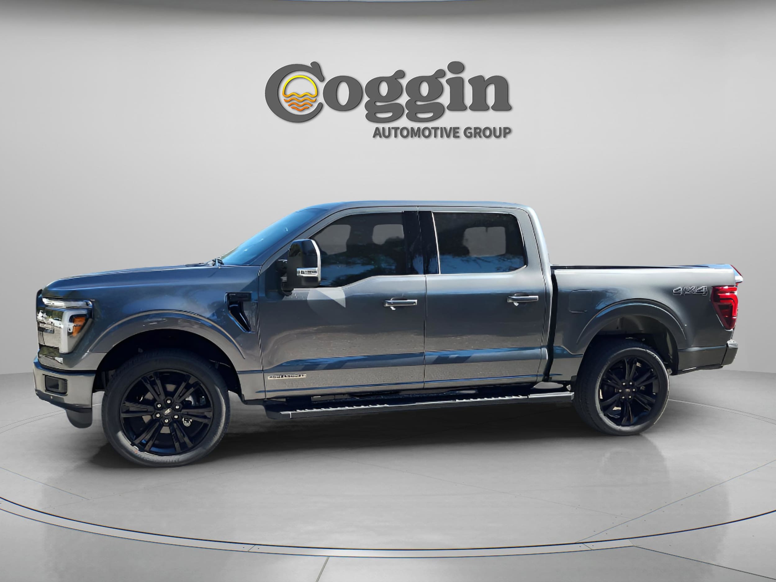 2025 Ford F-150 Lariat 4x4 SuperCrew 5-1/2 Box's photo