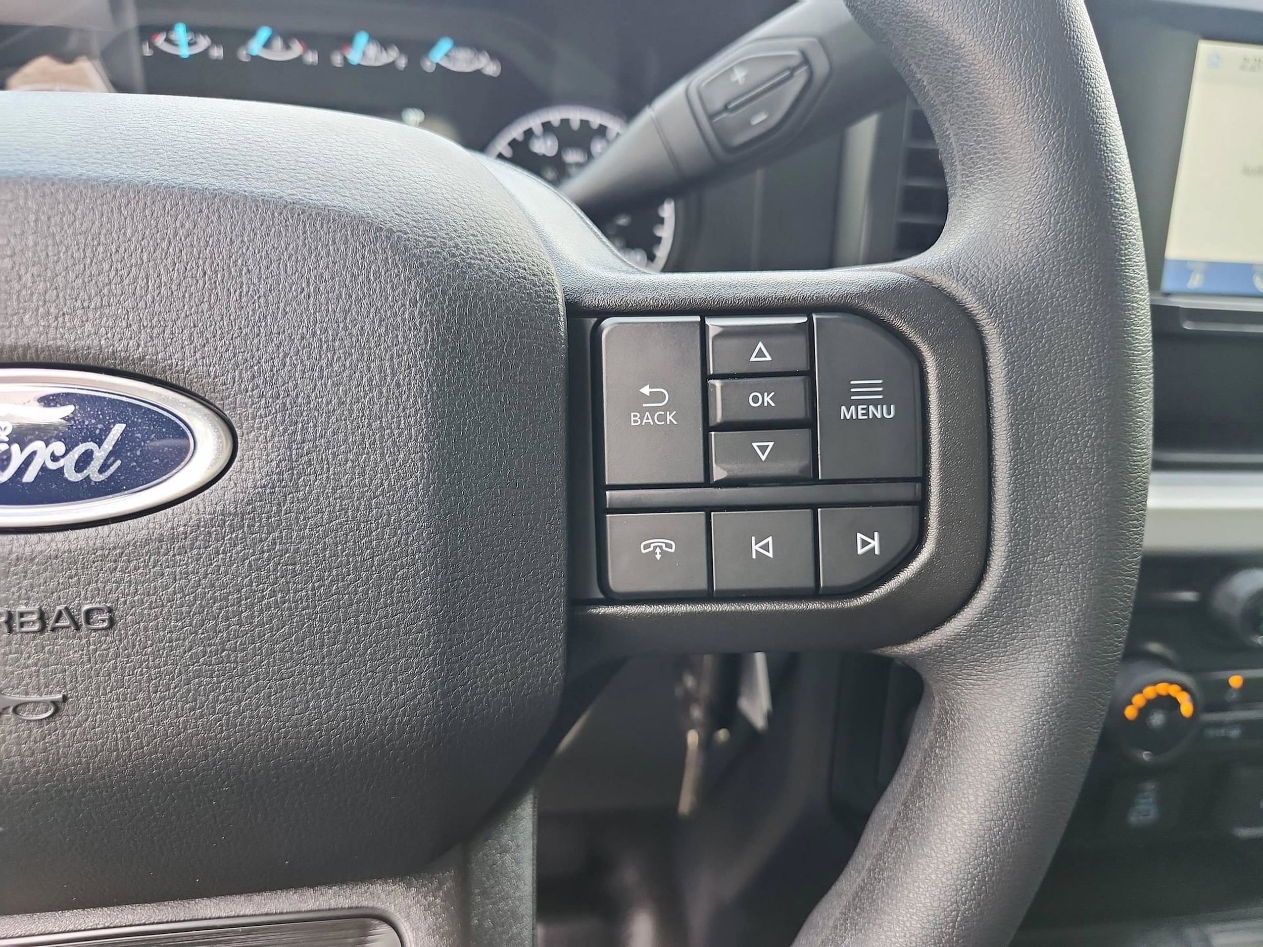 2025 Ford F-250 Super Duty XL - Photo 32