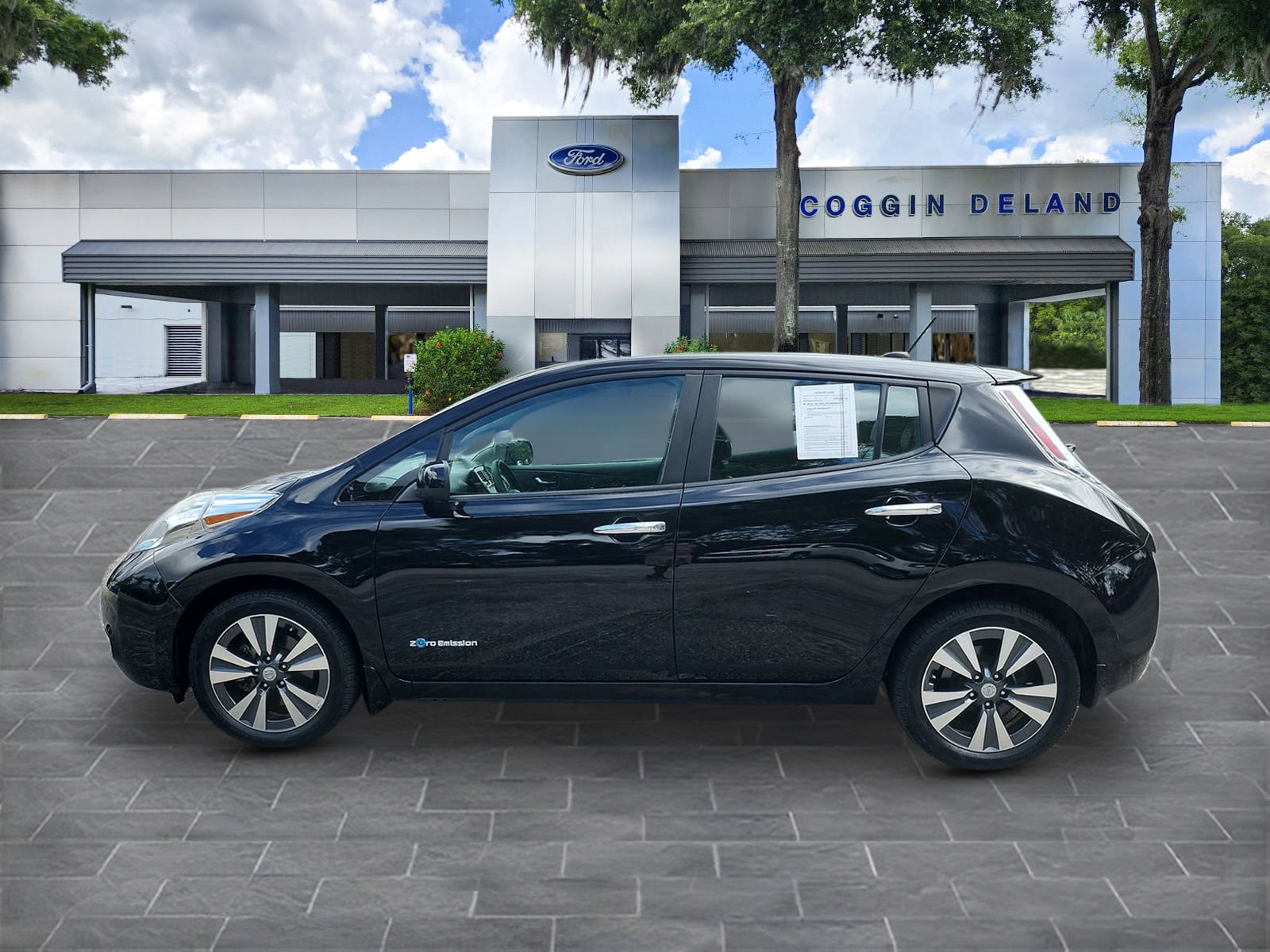 Used 2015 Nissan LEAF SV with VIN 1N4AZ0CP2FC315205 for sale in Orange City, FL