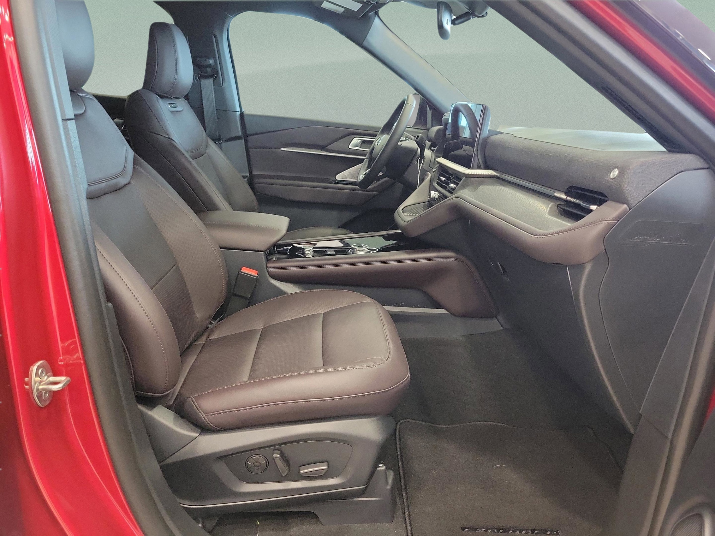 2026 Ford Explorer Platinum - Photo 20