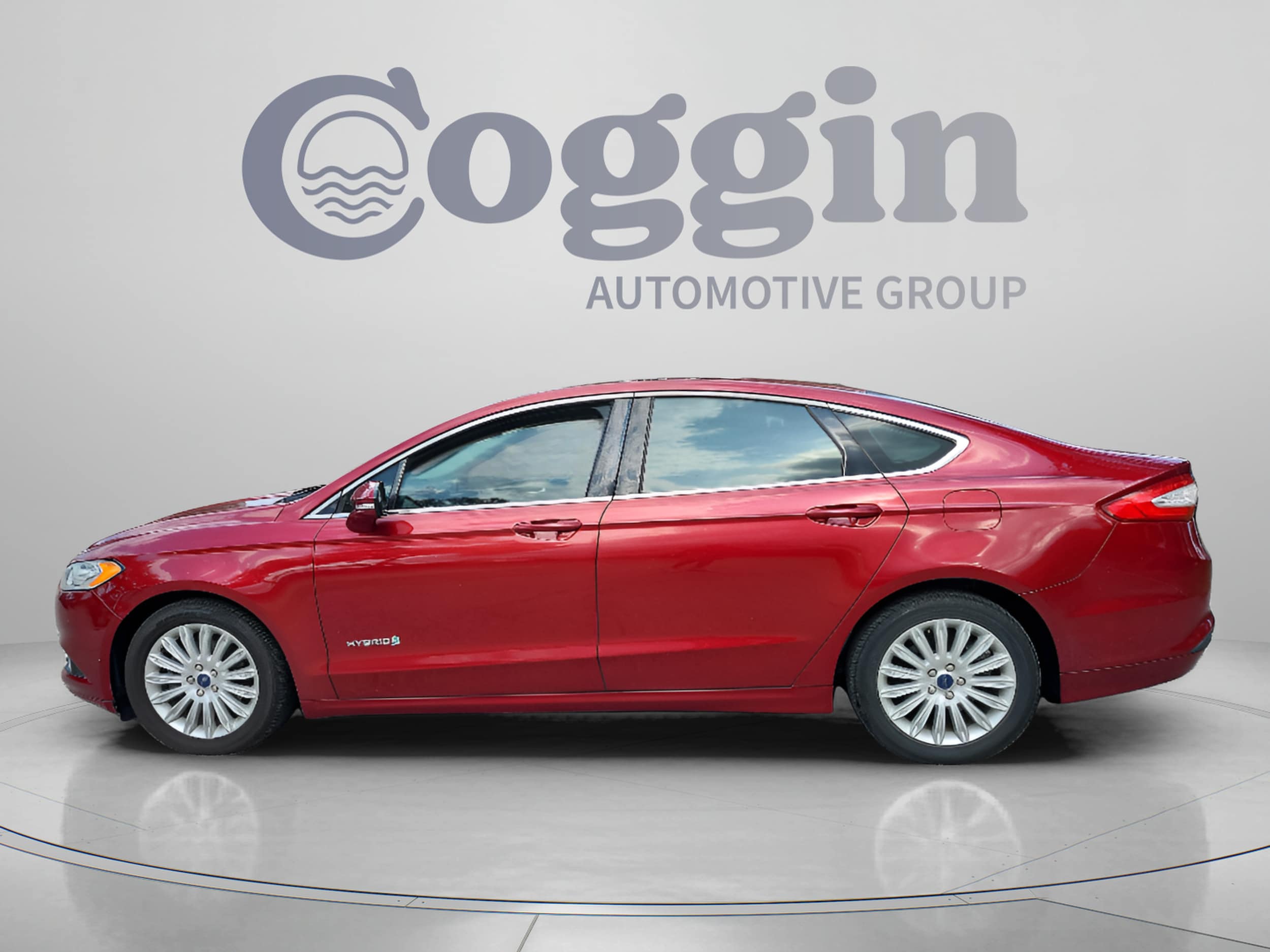 Used 2014 Ford Fusion SE Hybrid with VIN 3FA6P0LU8ER167725 for sale in Orange City, FL