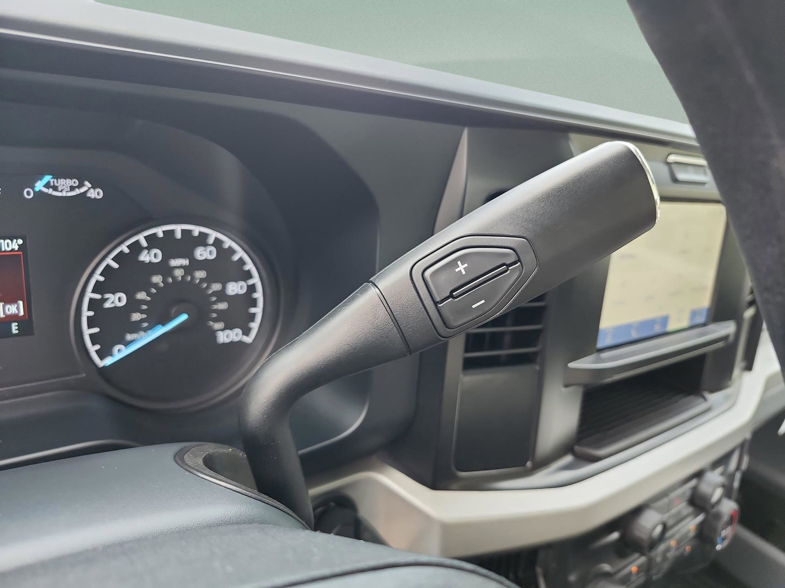 2025 Ford F-350 Super Duty XL - Photo 15