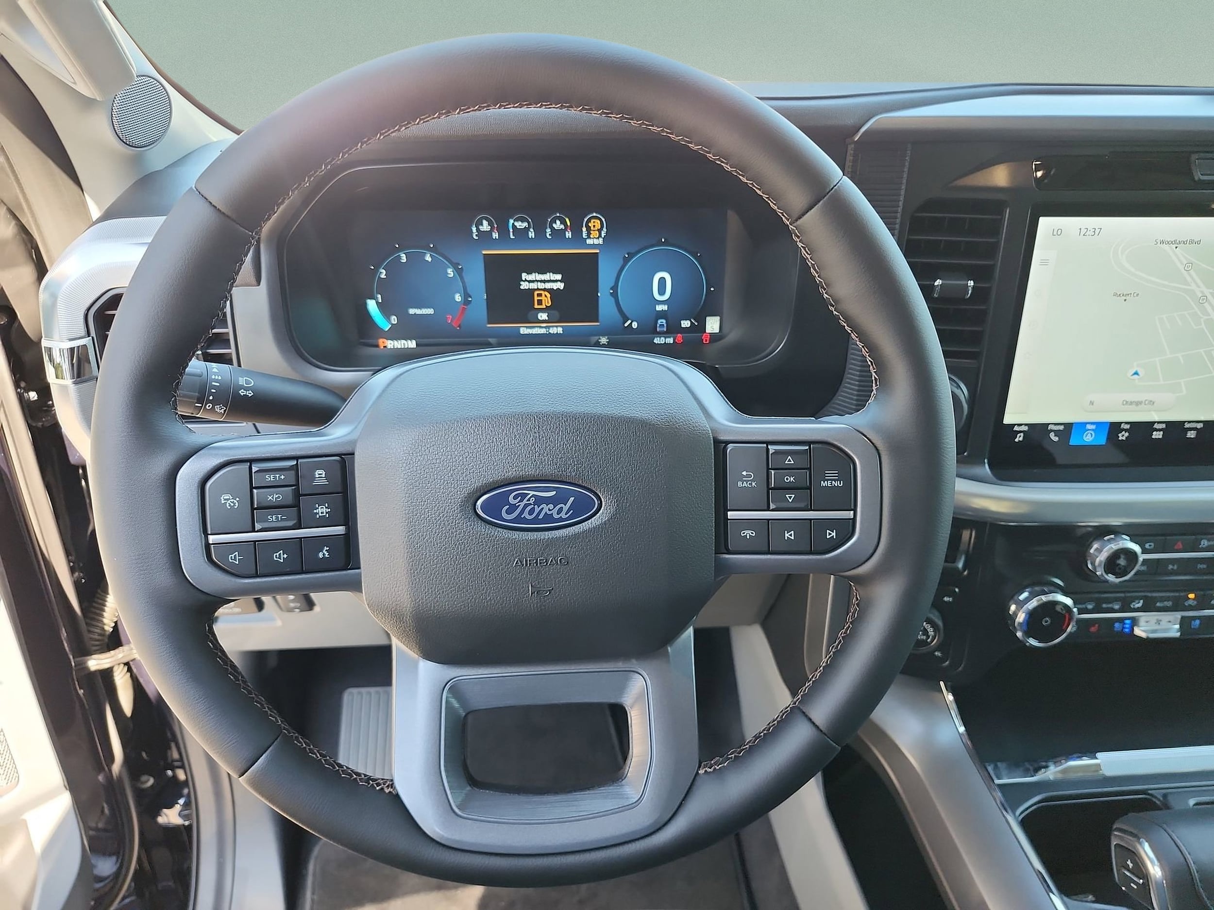 2025 Ford F-150 Lariat - Photo 11