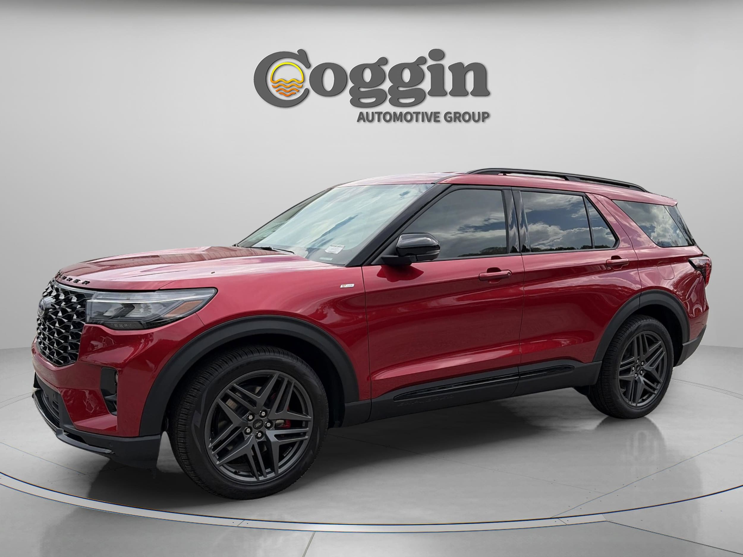 2026 Ford Explorer ST-LINE RWD's photo