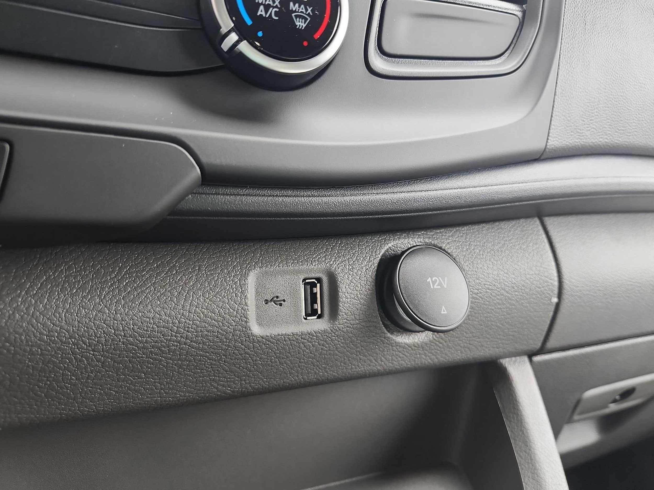 2025 Ford Transit Van Base - Photo 29