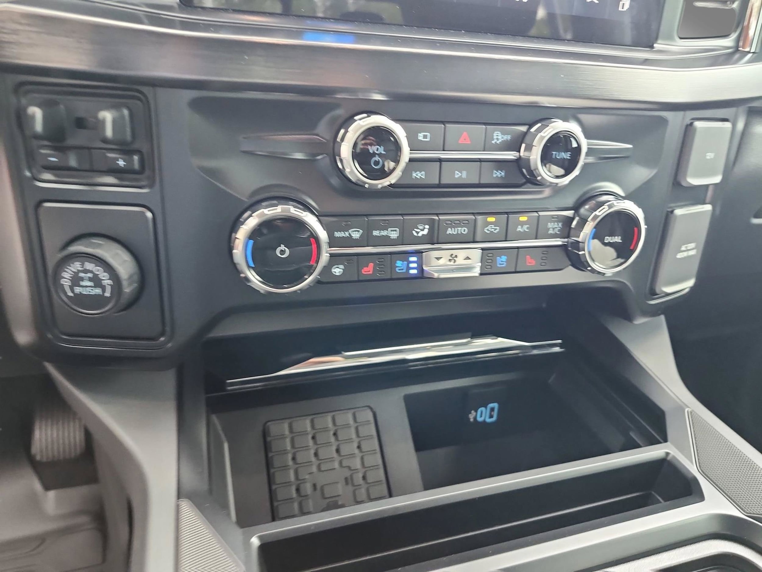 2026 Ford F-350 Super Duty Lariat - Photo 32