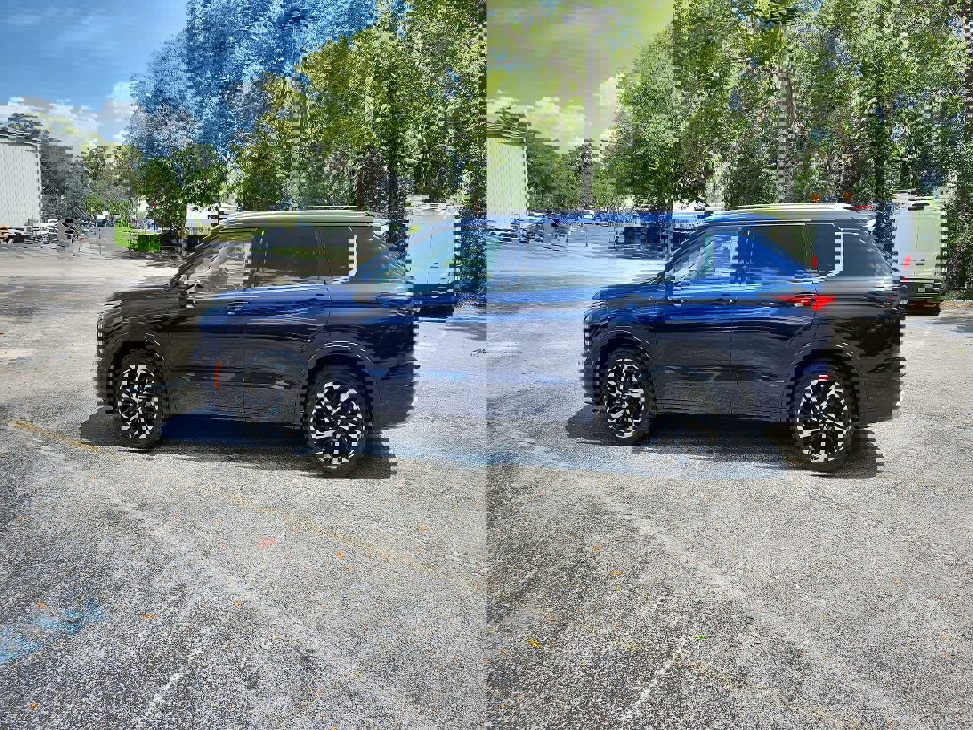 Used 2022 Mitsubishi Outlander SEL with VIN JA4J3VA82NZ056810 for sale in Orange City, FL
