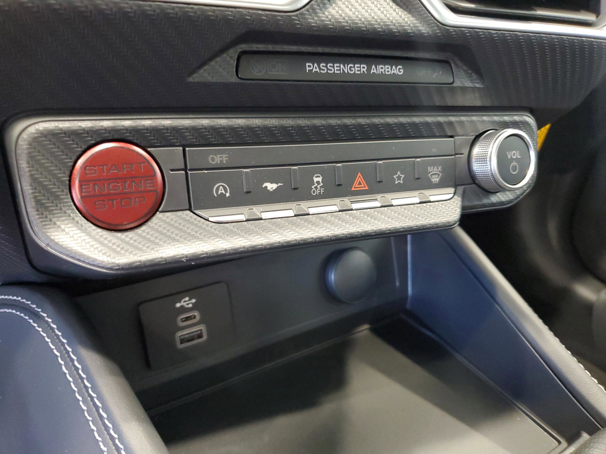 2025 Ford Mustang GT Premium Fastback - Photo 28