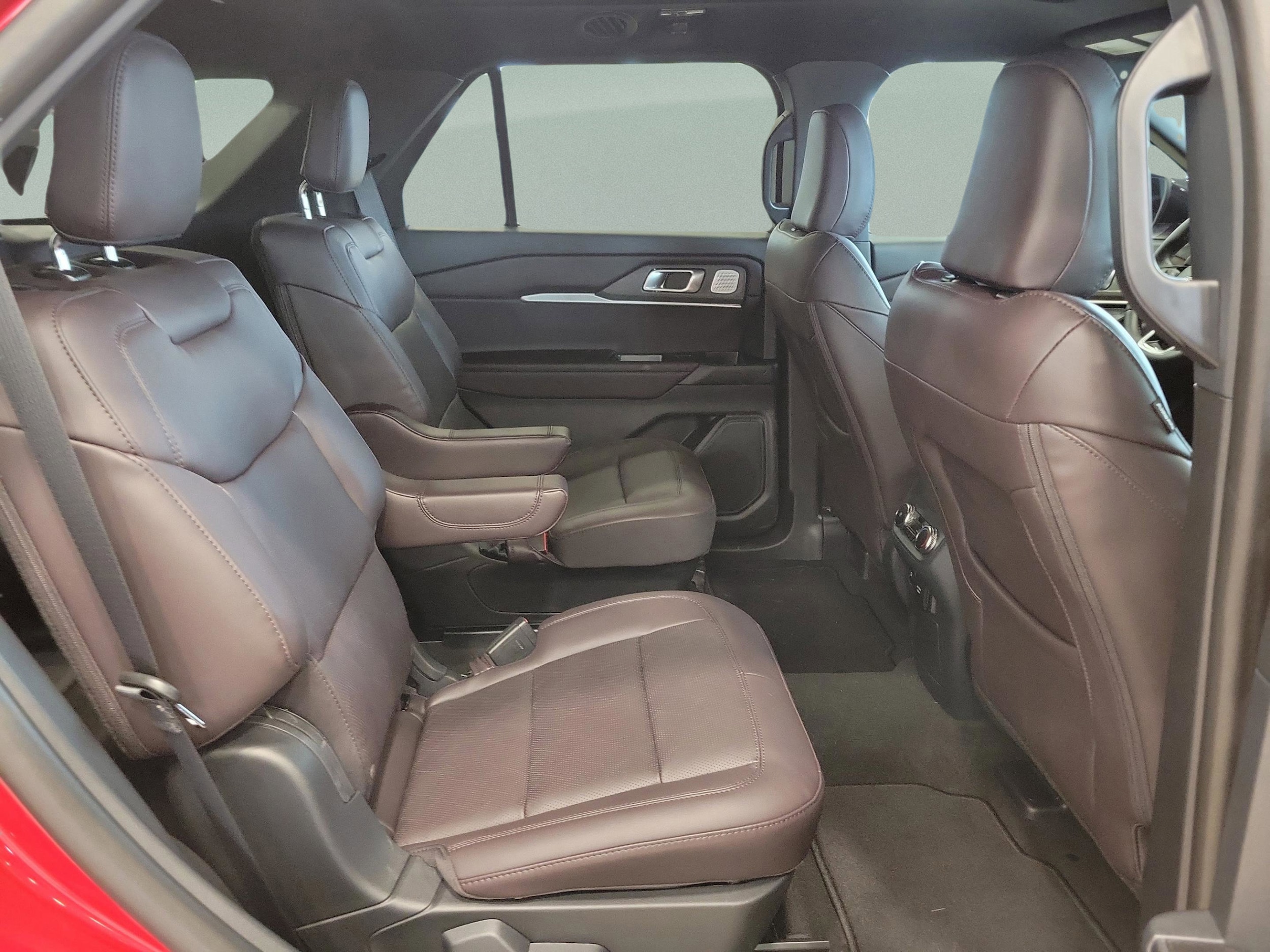 2026 Ford Explorer Platinum - Photo 19