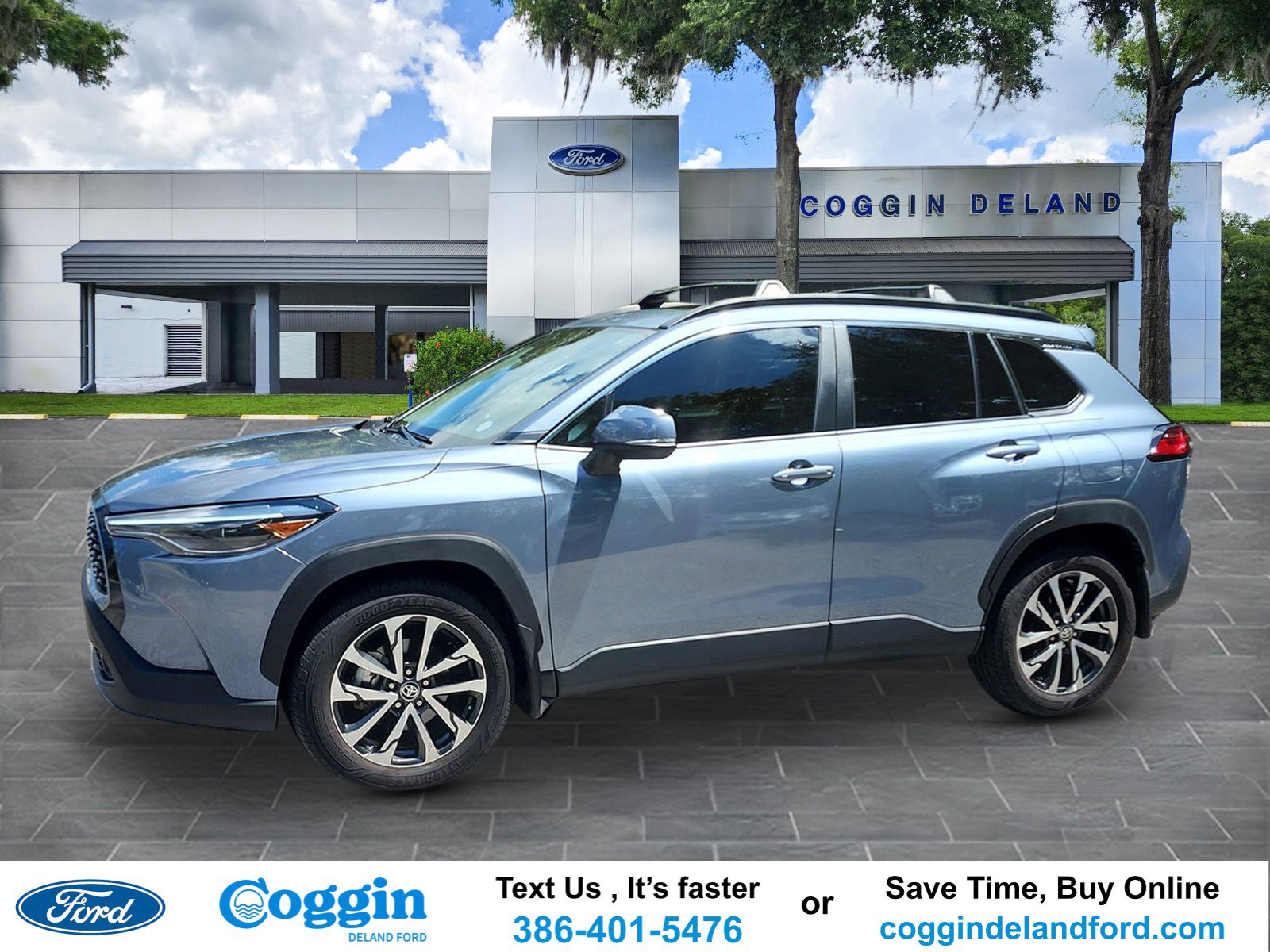 2024 Toyota Corolla Cross XLE