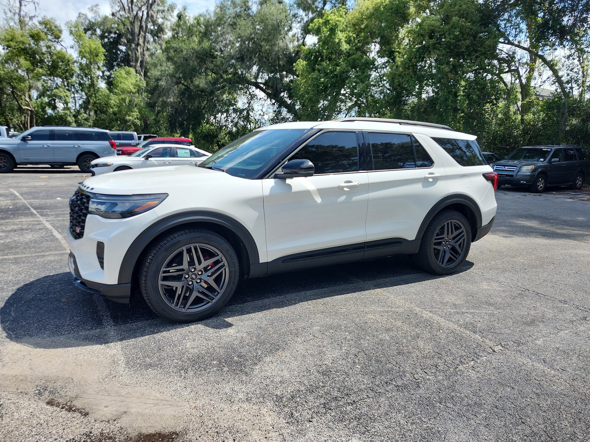 2026 Ford Explorer 4WD 