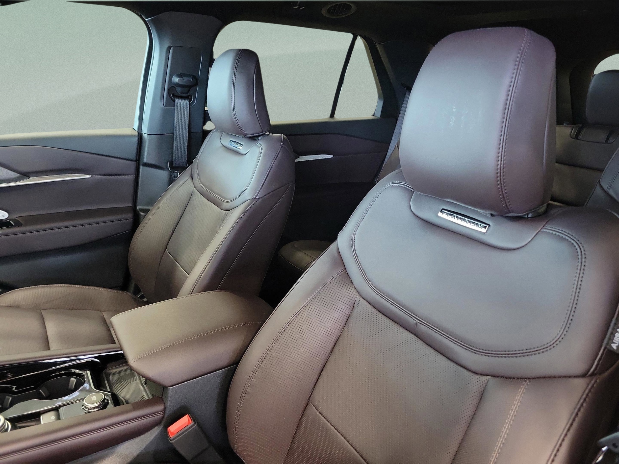 2026 Ford Explorer Platinum - Photo 34