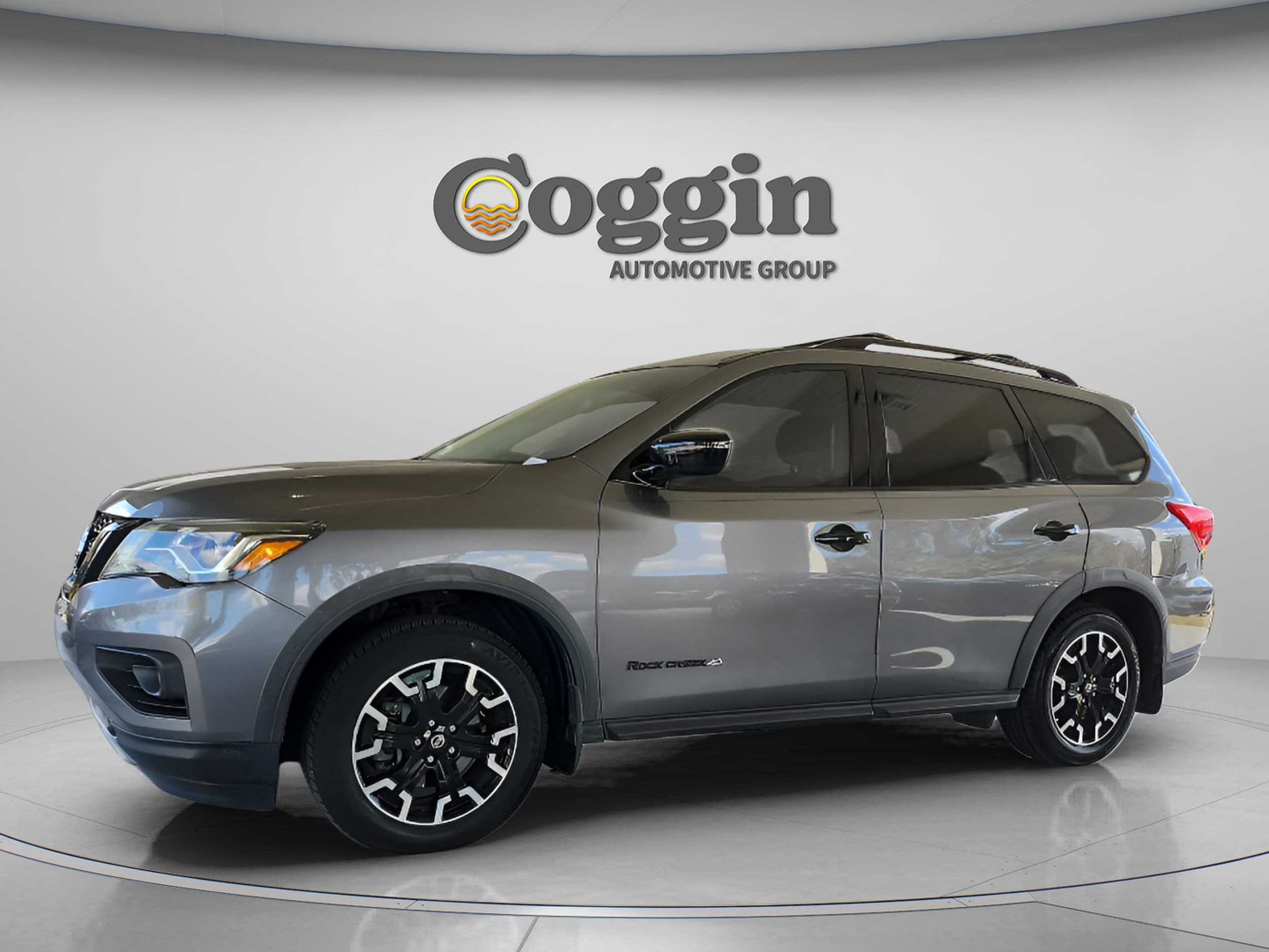 2019 Nissan Pathfinder SV