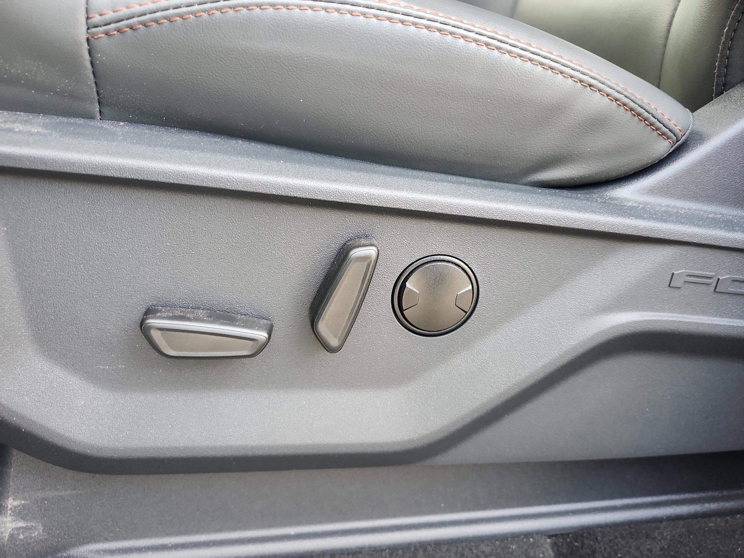 2025 Ford Expedition Active - Photo 16