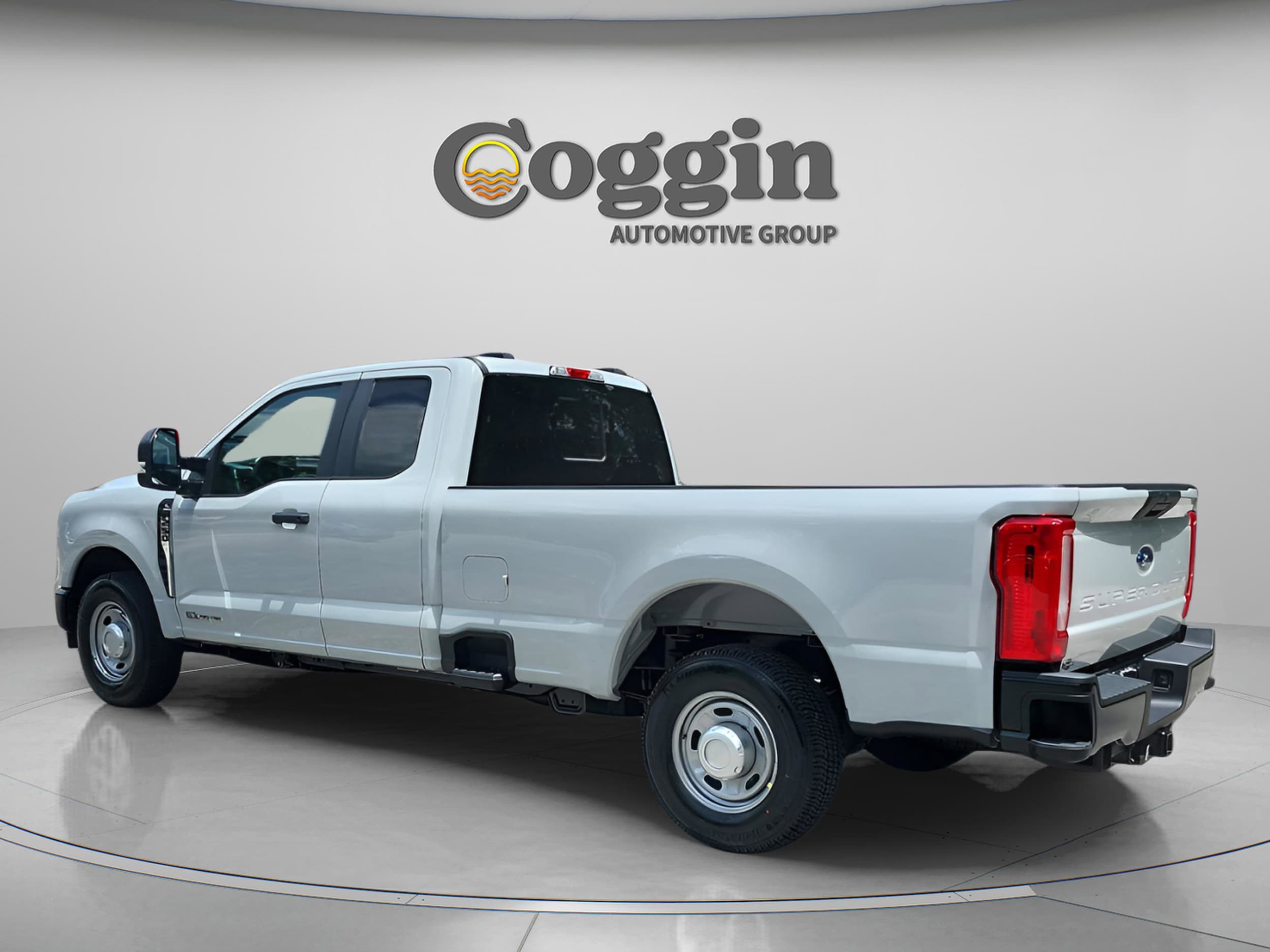2025 Ford F-250 Super Duty XL - Photo 4