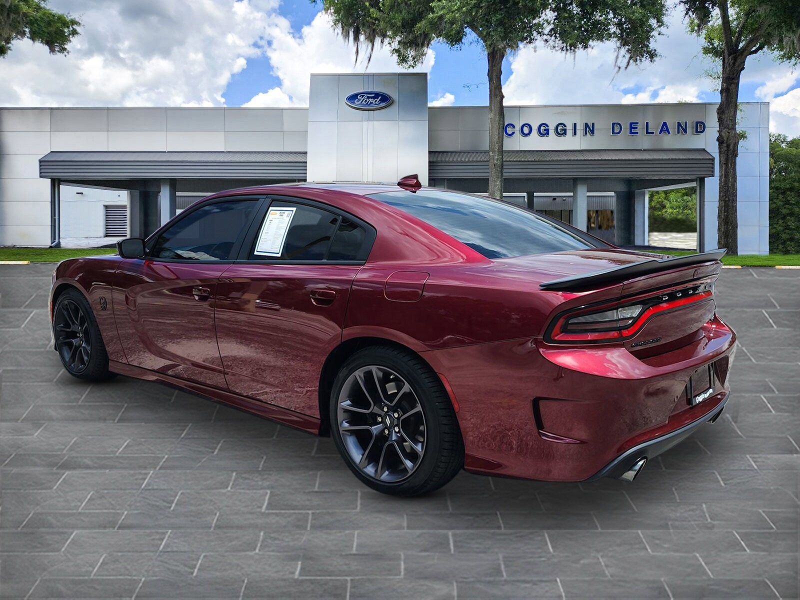 2023 Dodge Charger Scat Pack photo 2