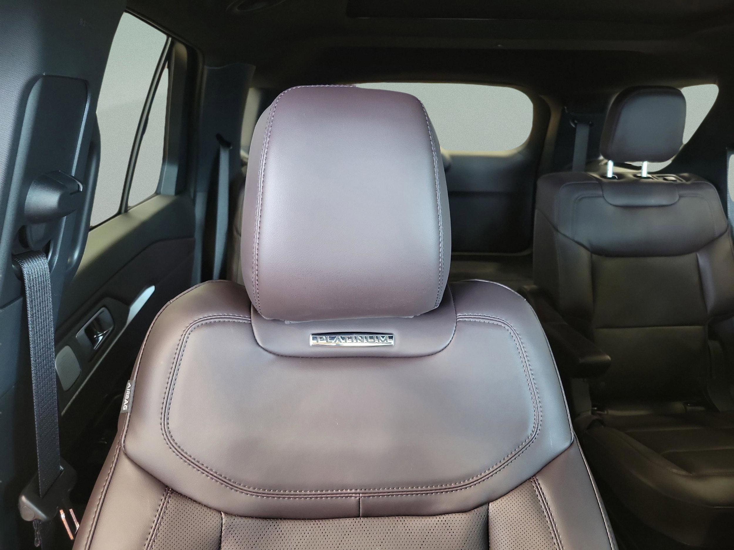 2026 Ford Explorer Platinum - Photo 30