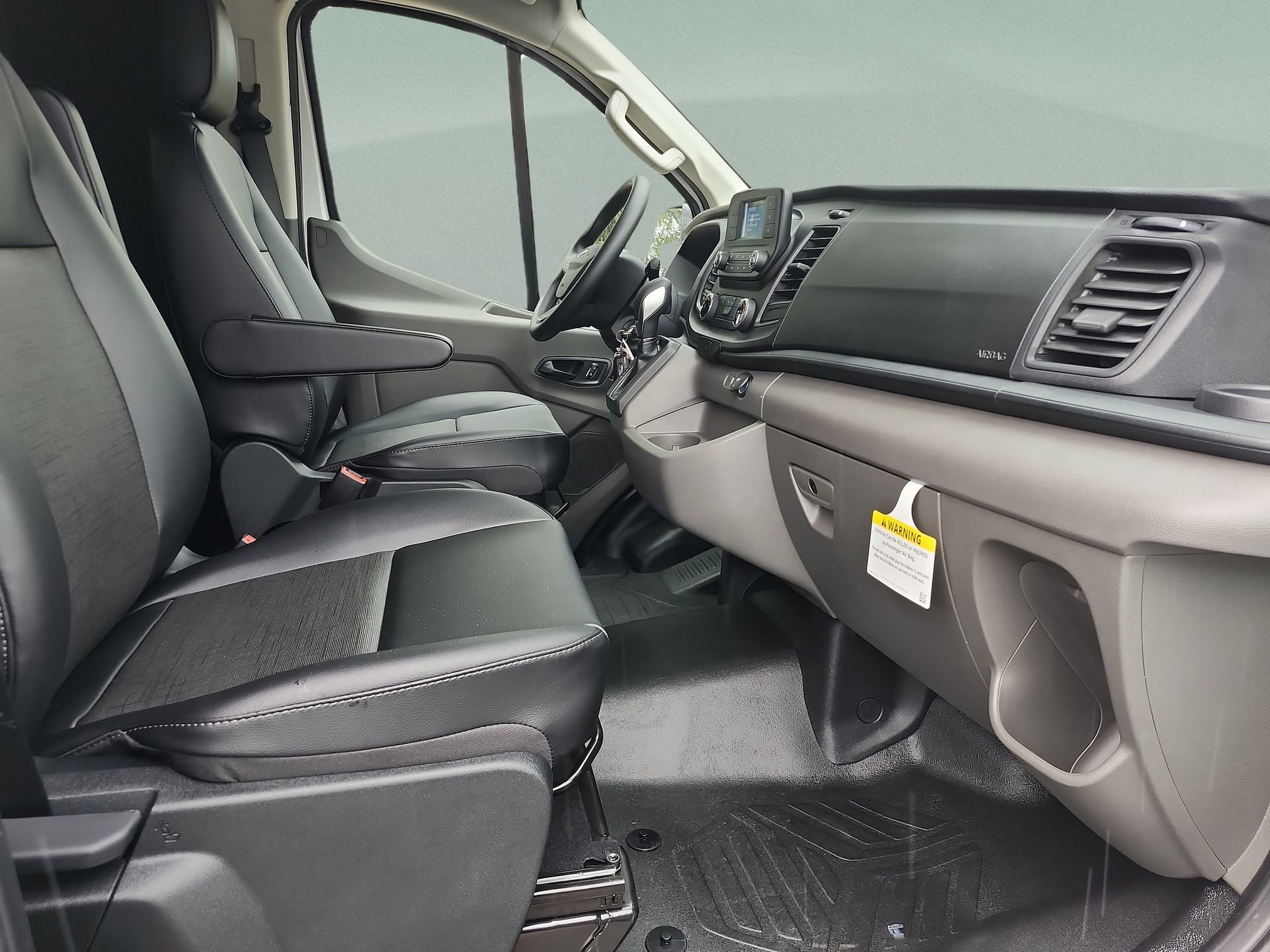 2025 Ford Transit Van Base - Photo 17