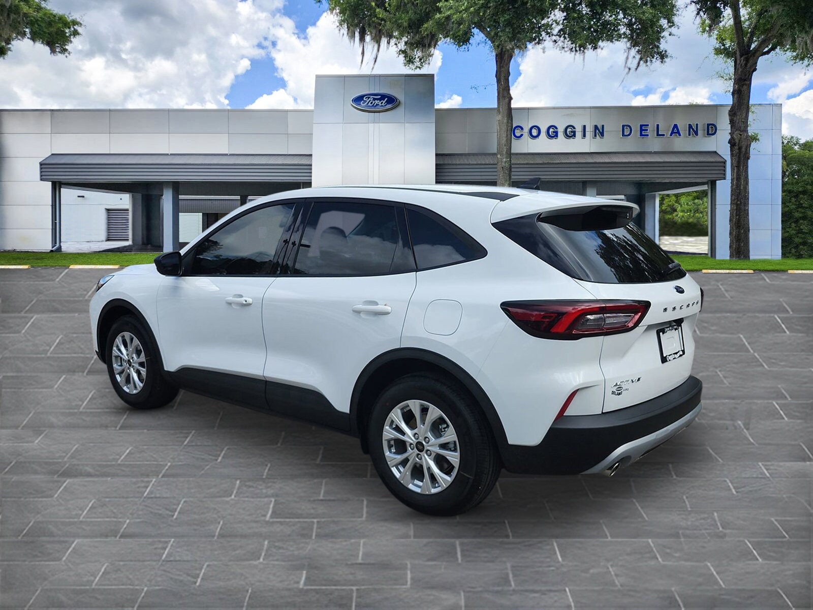 2026 Ford Escape Active photo 2