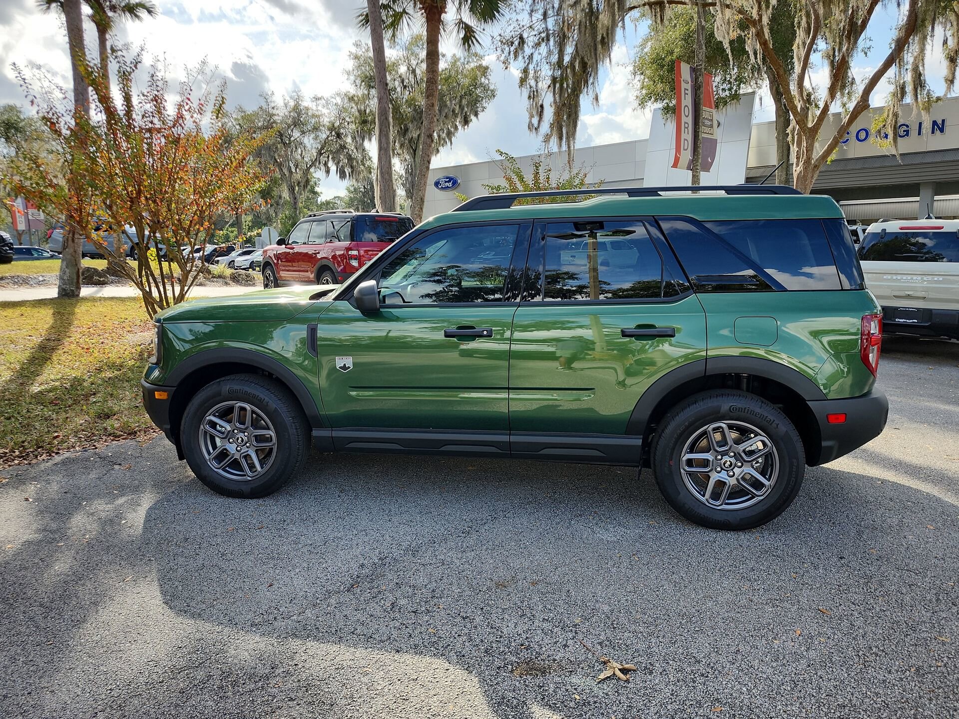 2025 Ford Bronco Big Bend photo 2