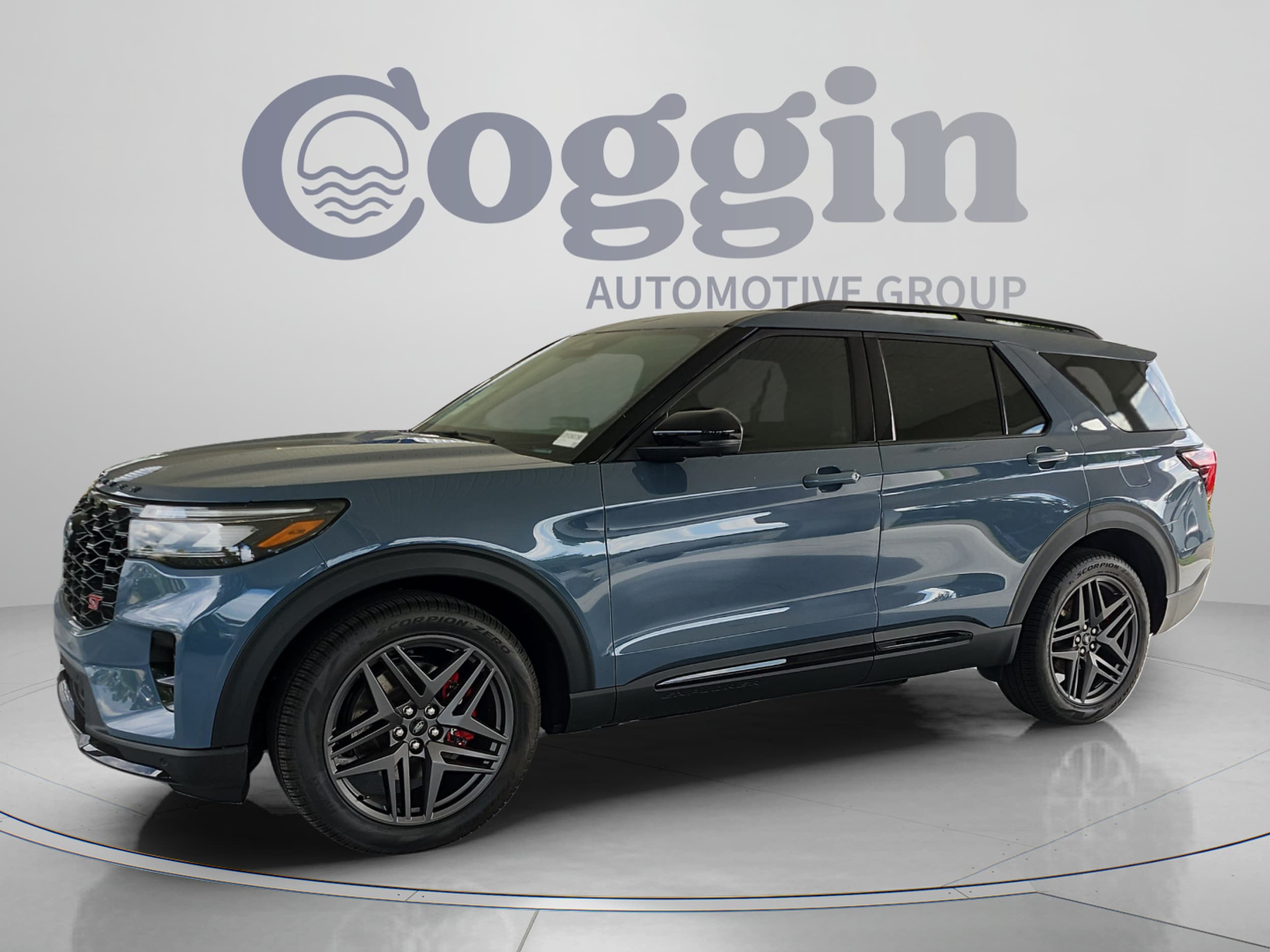 2026 Ford Explorer 4WD 