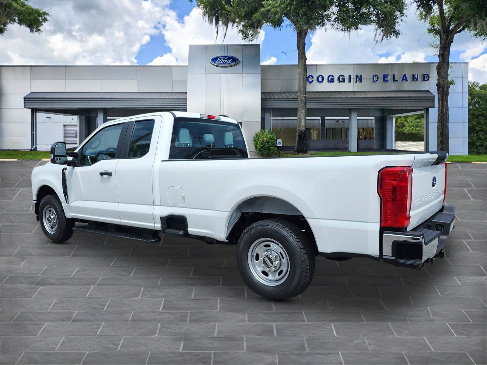 2025 Ford F-250 XL photo 3