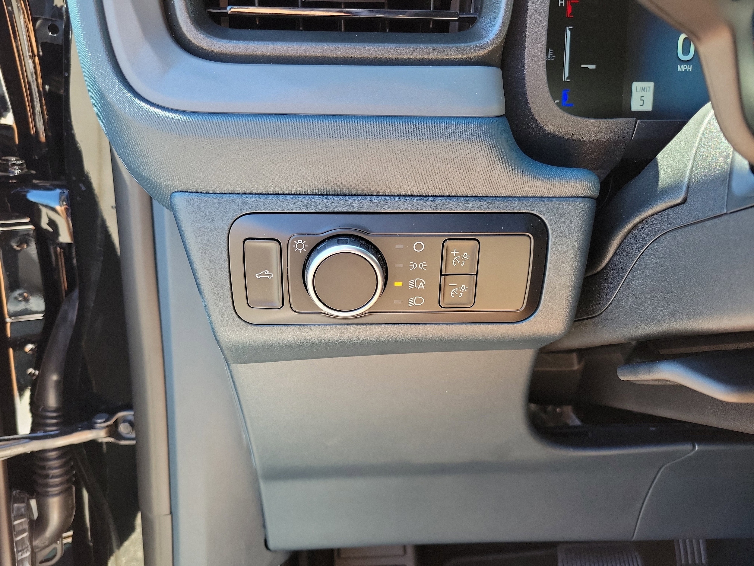 2025 Ford Maverick Lariat - Photo 13