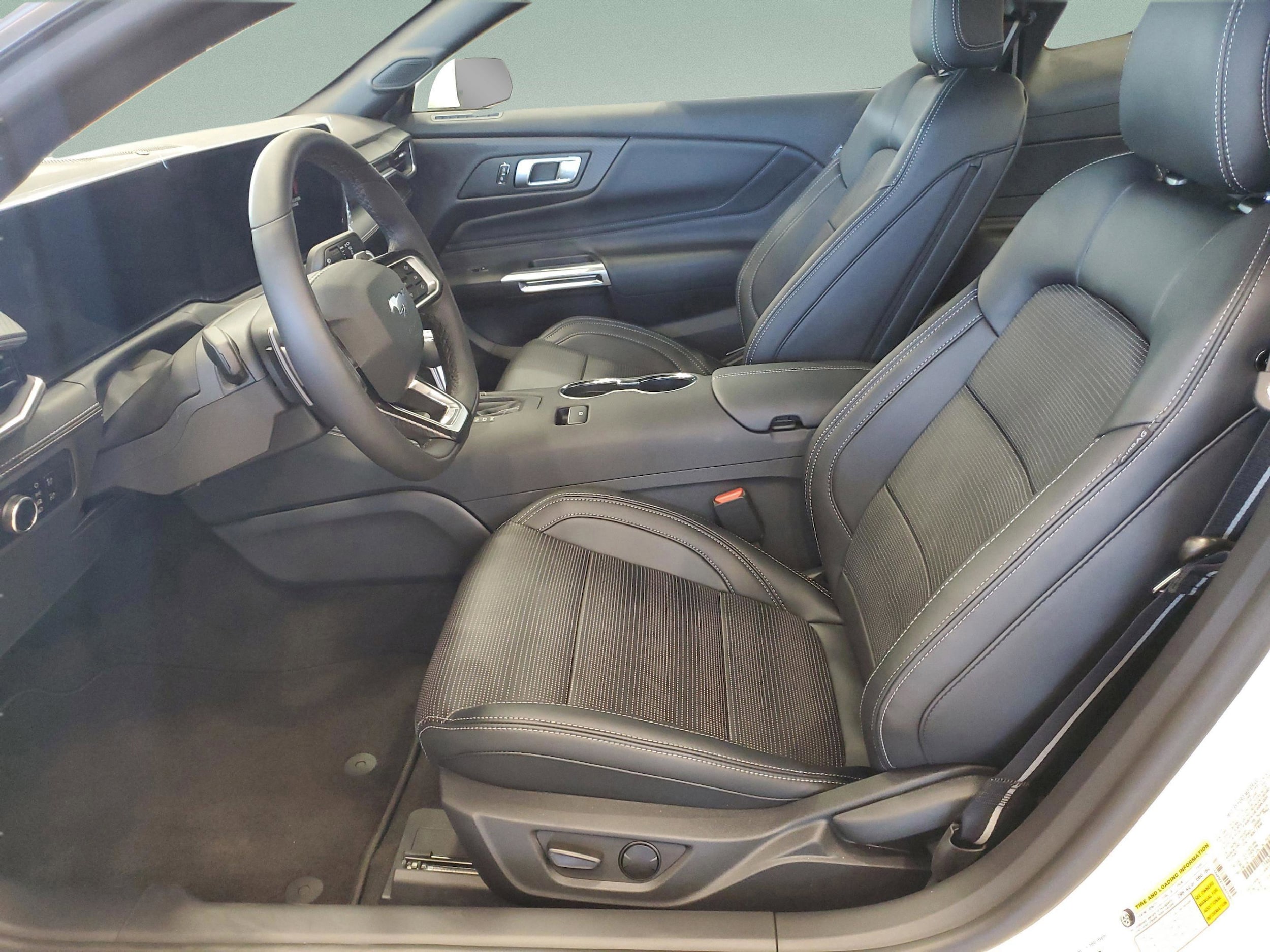 2025 Ford Mustang GT Premium Fastback - Photo 32