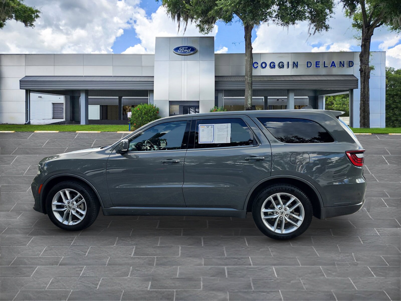 2022 Dodge Durango GT Plus photo 2