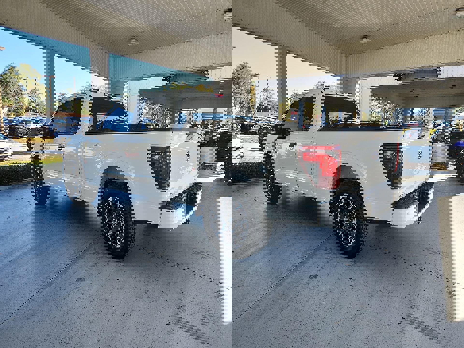 2025 Ford F-150 STX photo 3