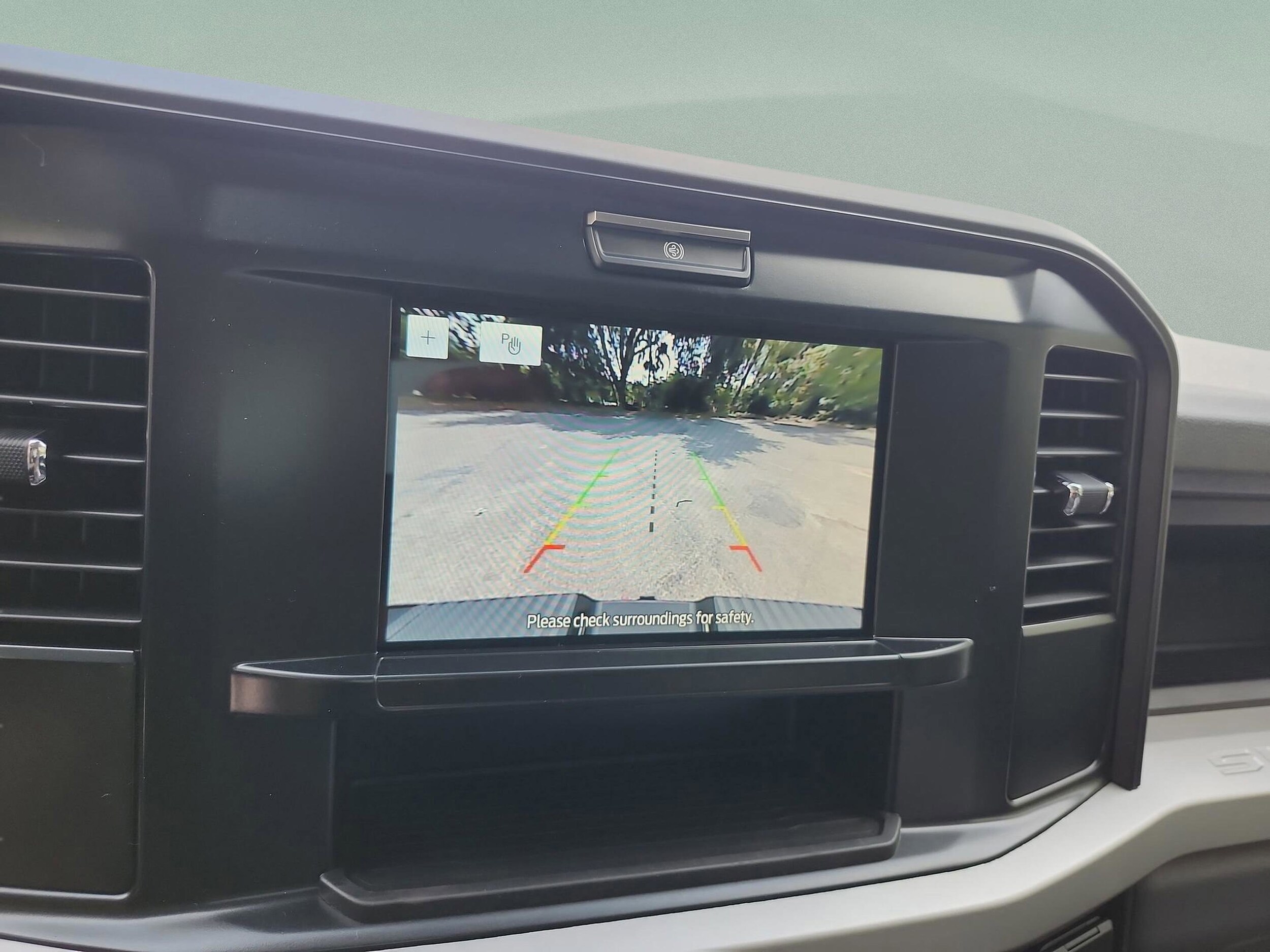 2025 Ford F-250 Super Duty XL - Photo 28