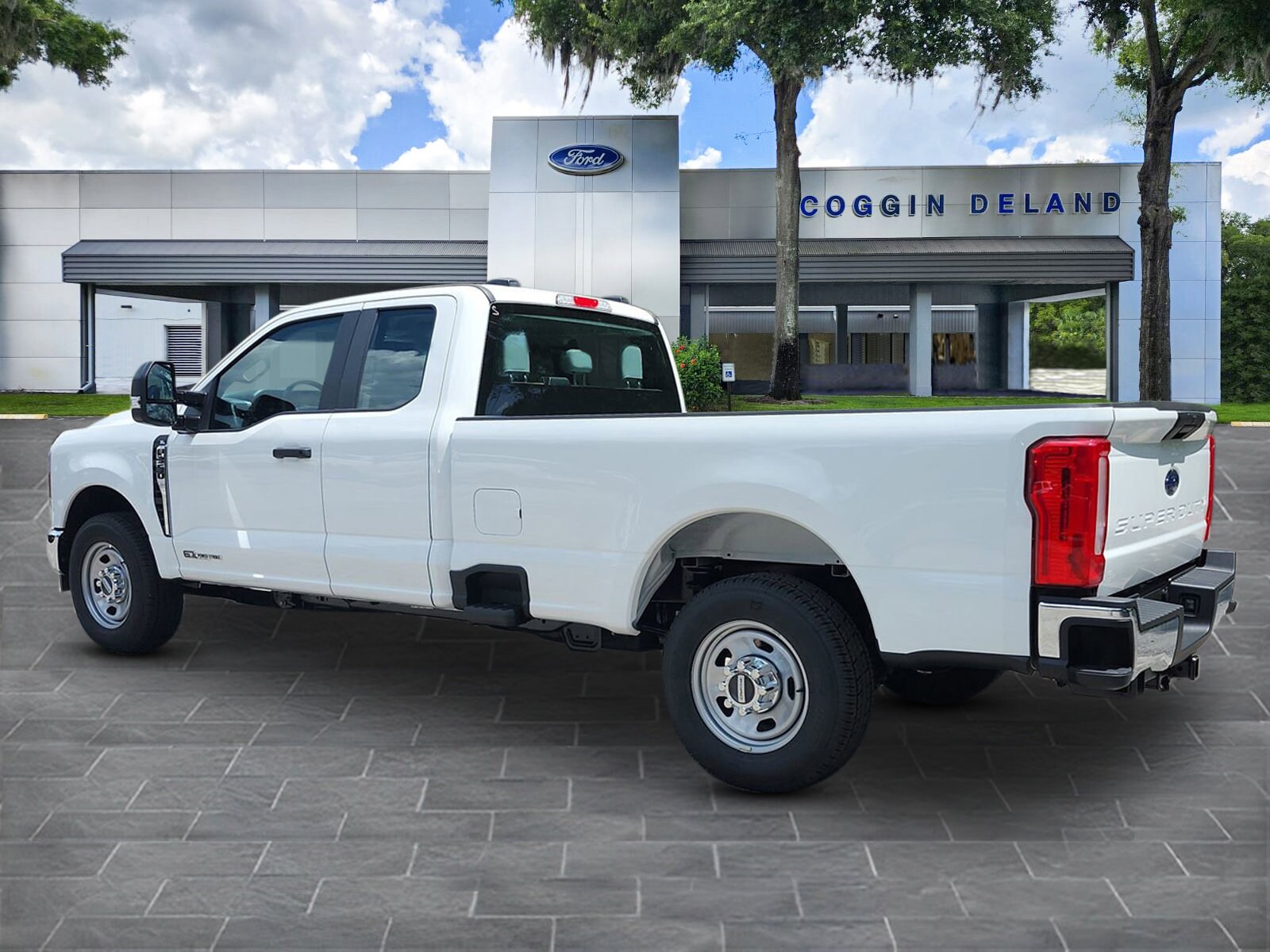 2025 Ford F-350 XL photo 3