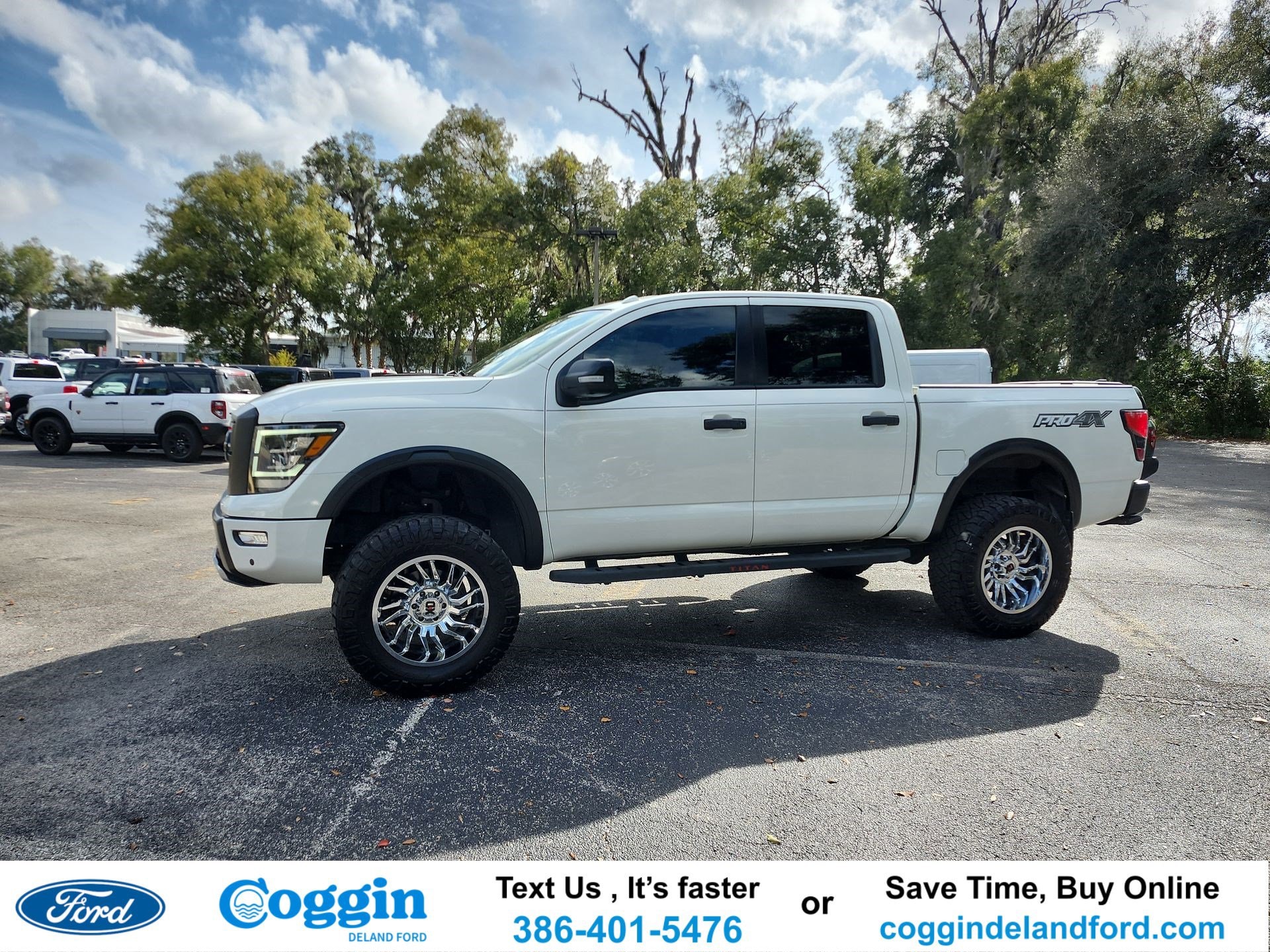 2021 Nissan Titan PRO-4X's photo