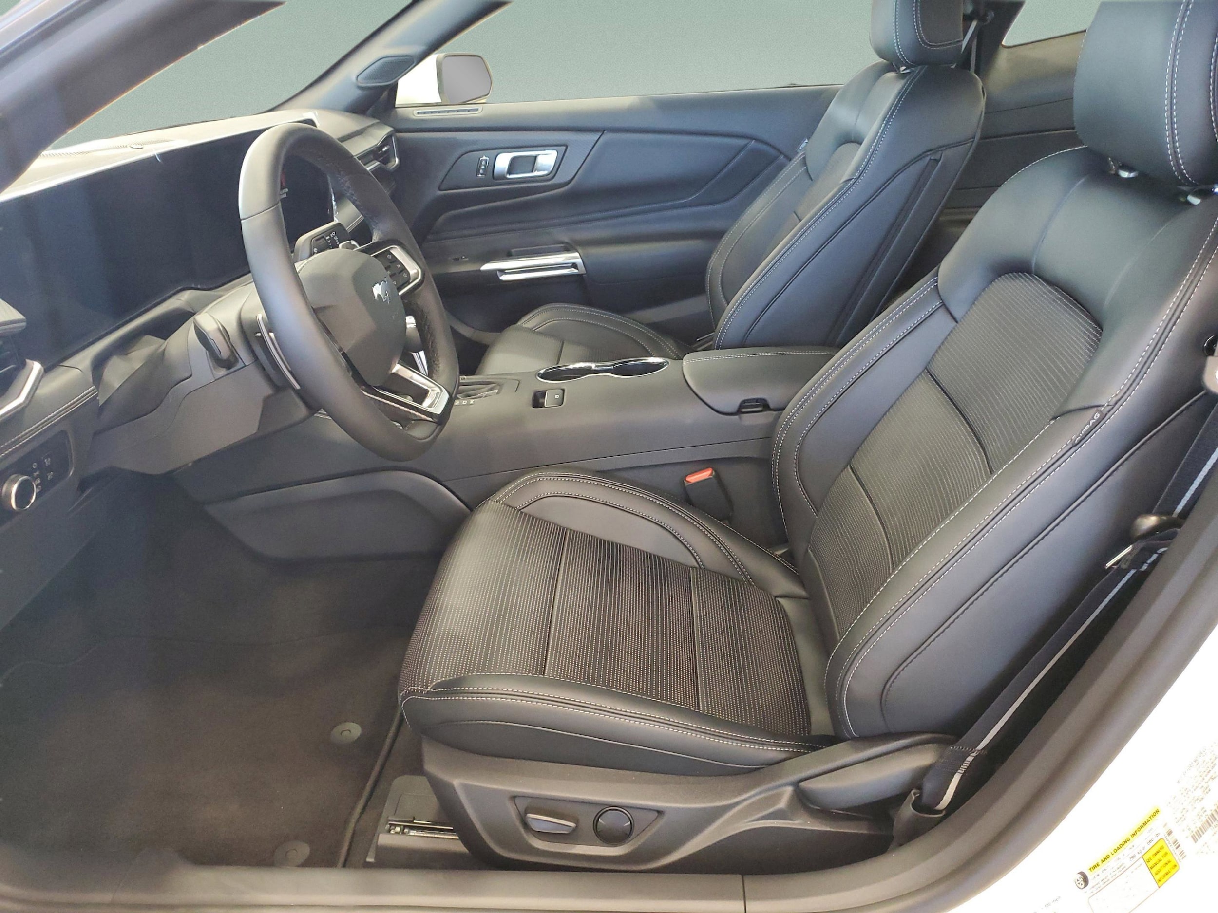 2025 Ford Mustang GT Premium Fastback - Photo 31