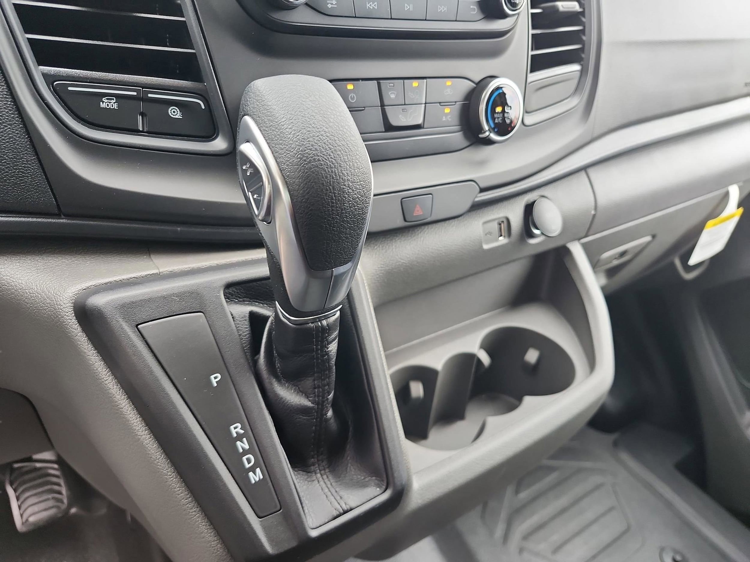 2025 Ford Transit Van Base - Photo 15