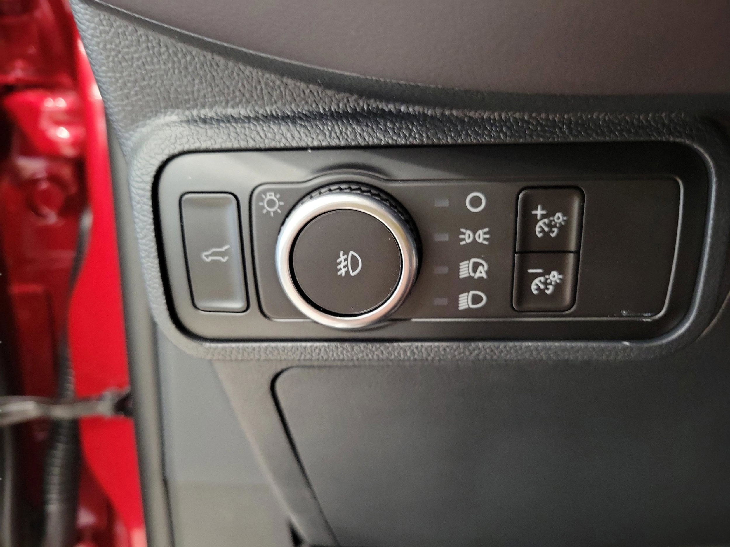 2026 Ford Explorer Platinum - Photo 48