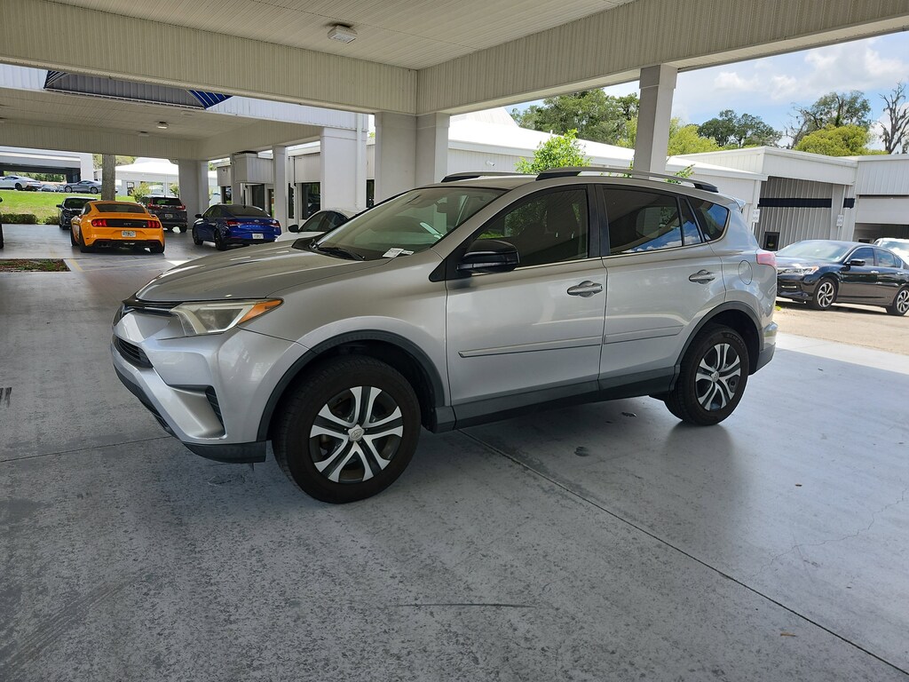Used 2018 Toyota RAV4 LE SUV