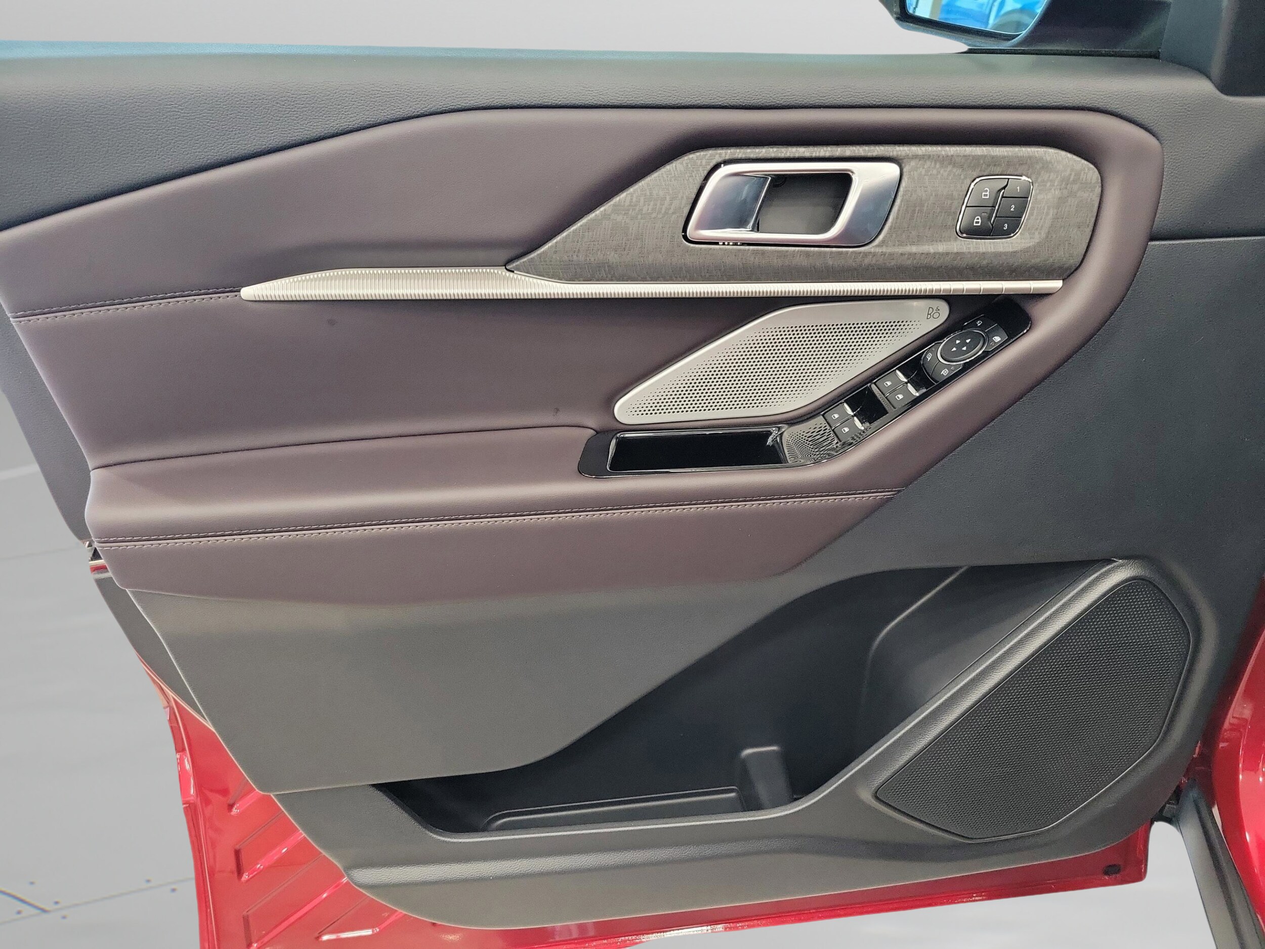2026 Ford Explorer Platinum - Photo 53