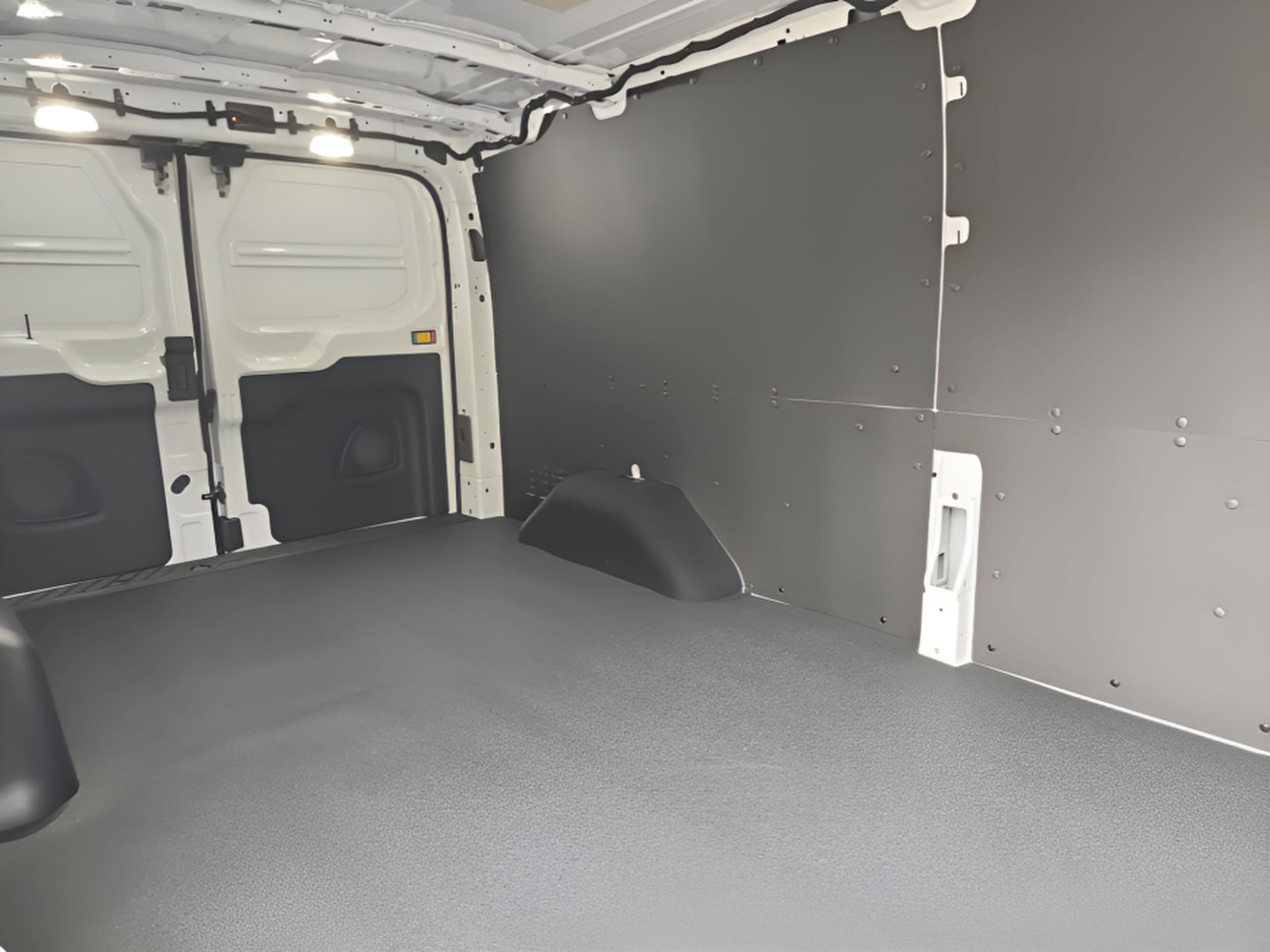 2025 Ford Transit Van Base - Photo 17