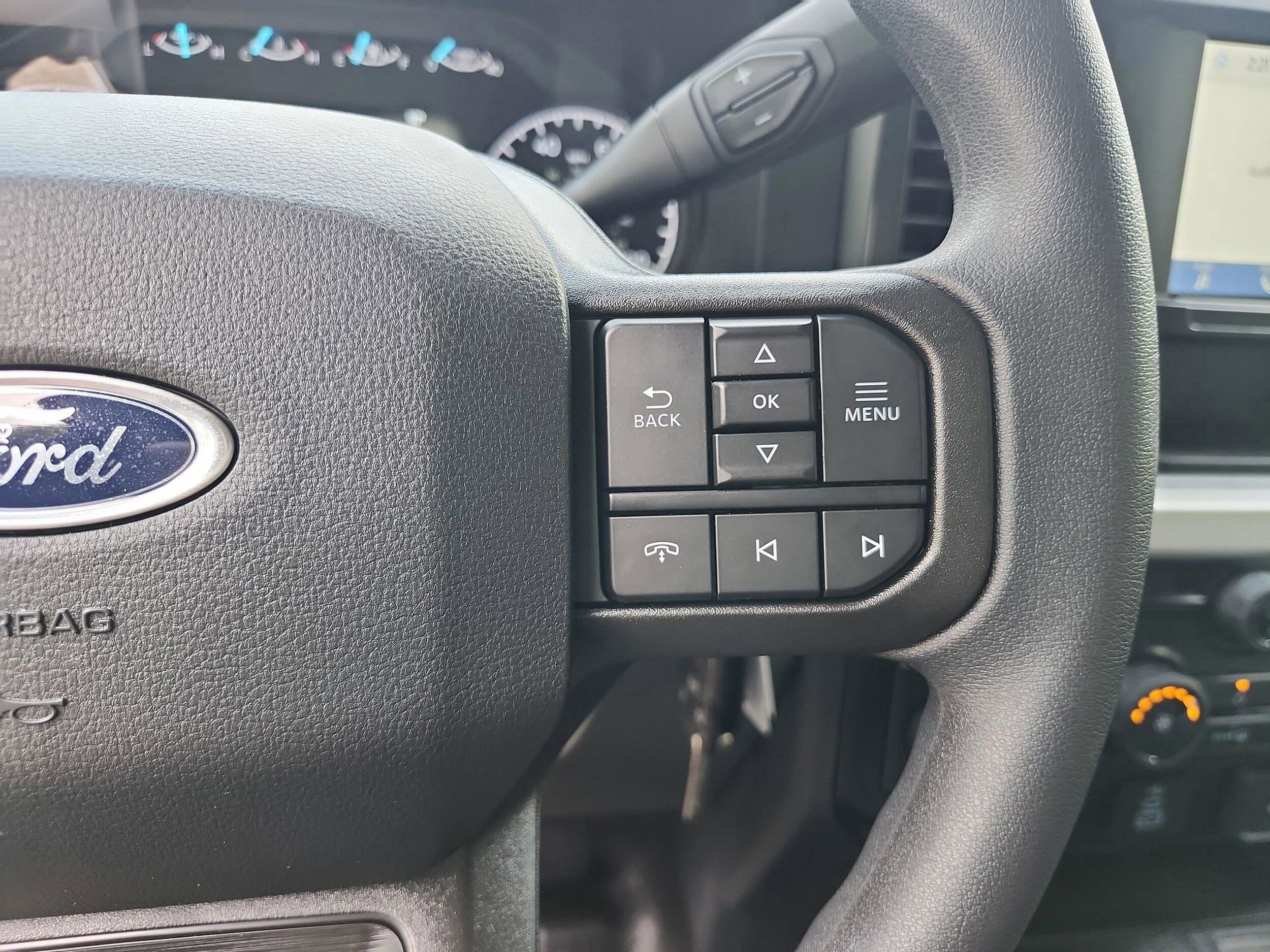 2025 Ford F-250 Super Duty XL - Photo 32