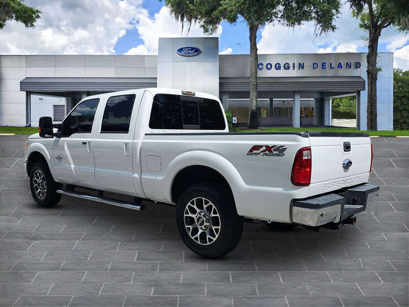 2016 Ford F-250 Lariat photo 3