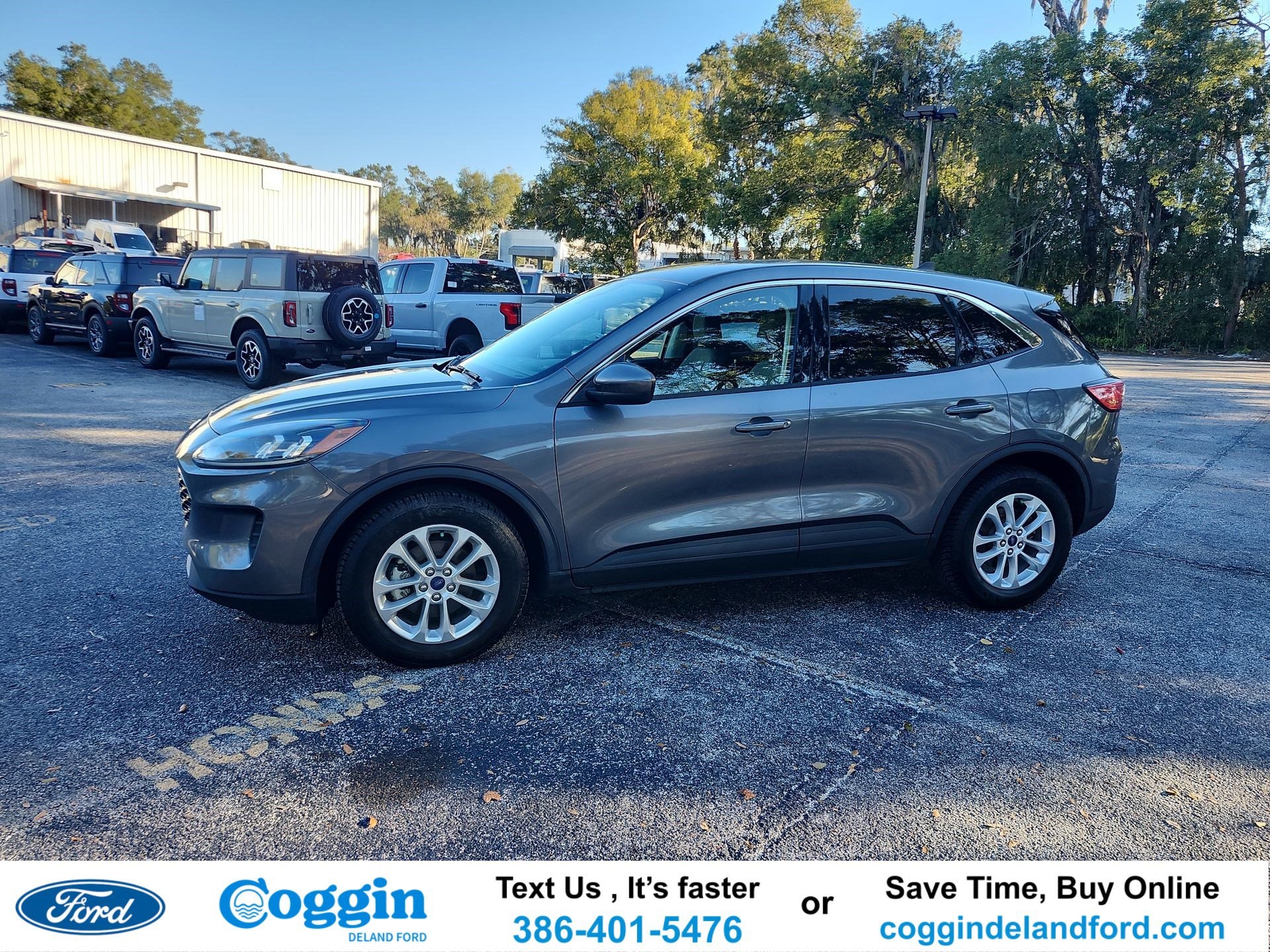 2021 Ford Escape SE's photo