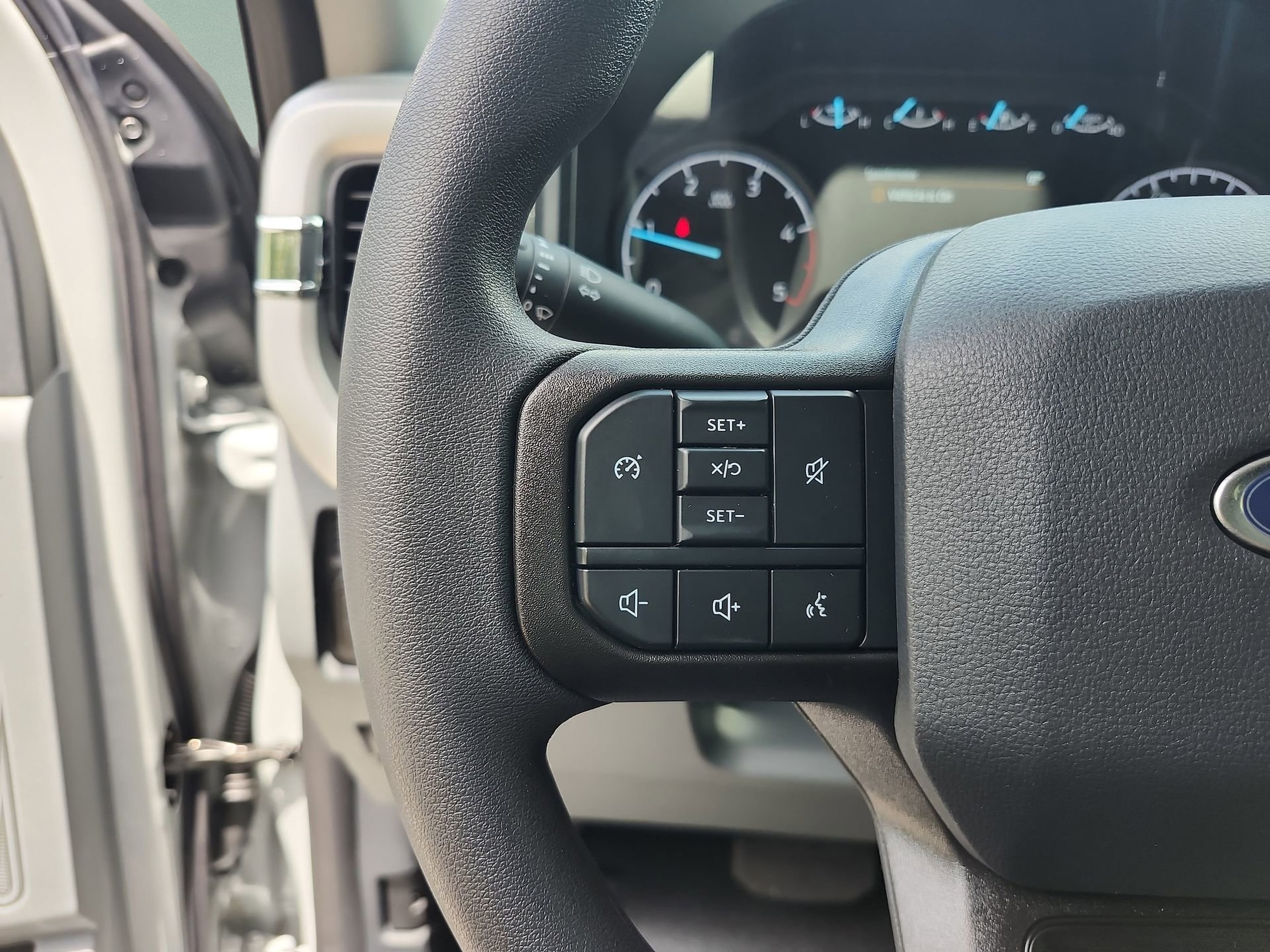 2025 Ford F-250 Super Duty XL - Photo 13