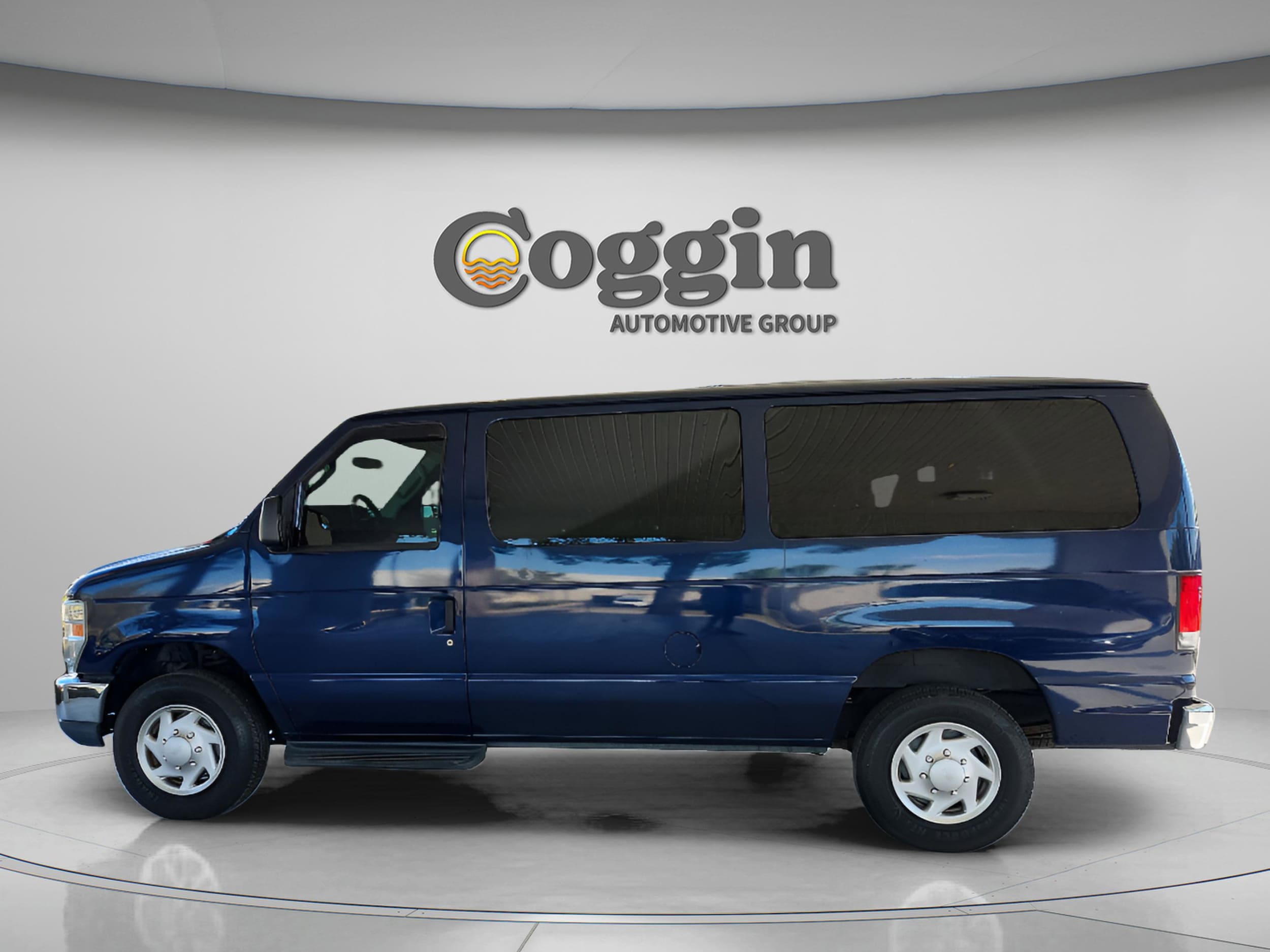 Used 2013 Ford E-Series Econoline Wagon XLT with VIN 1FBNE3BL3DDB05828 for sale in Orange City, FL